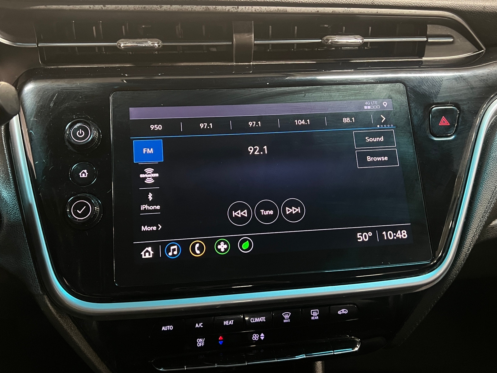 Thumbnail: 2022 Chevrolet Bolt EV - 4