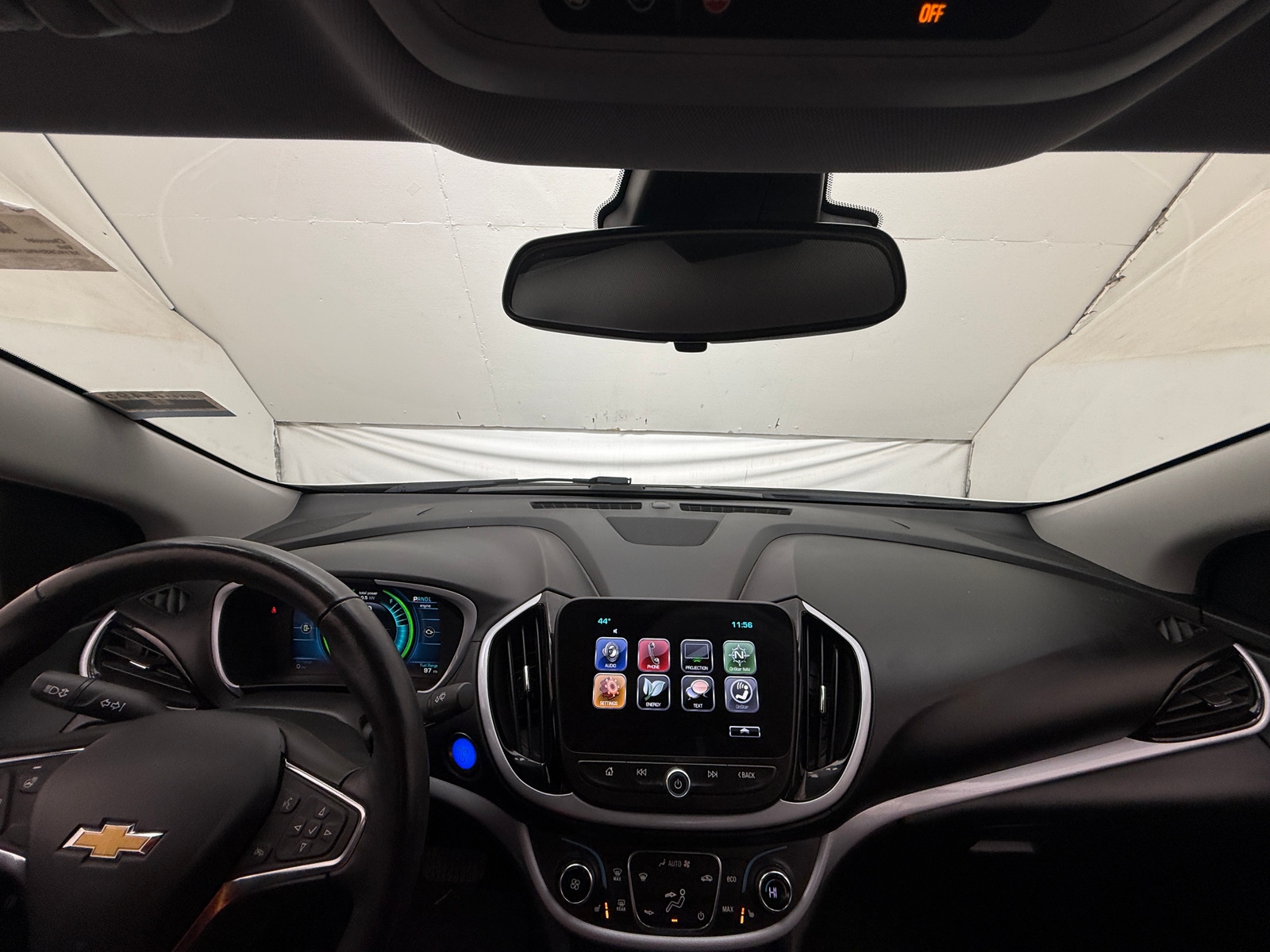 Thumbnail: 2017 Chevrolet Volt - 3