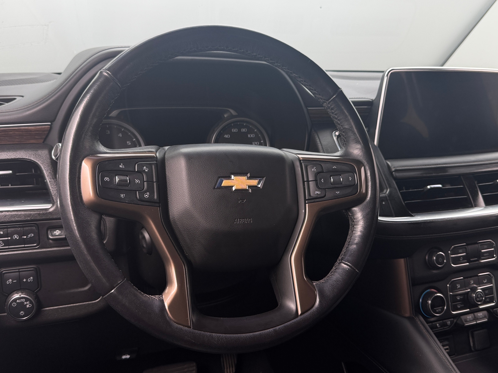 Thumbnail: 2021 Chevrolet Suburban - 4