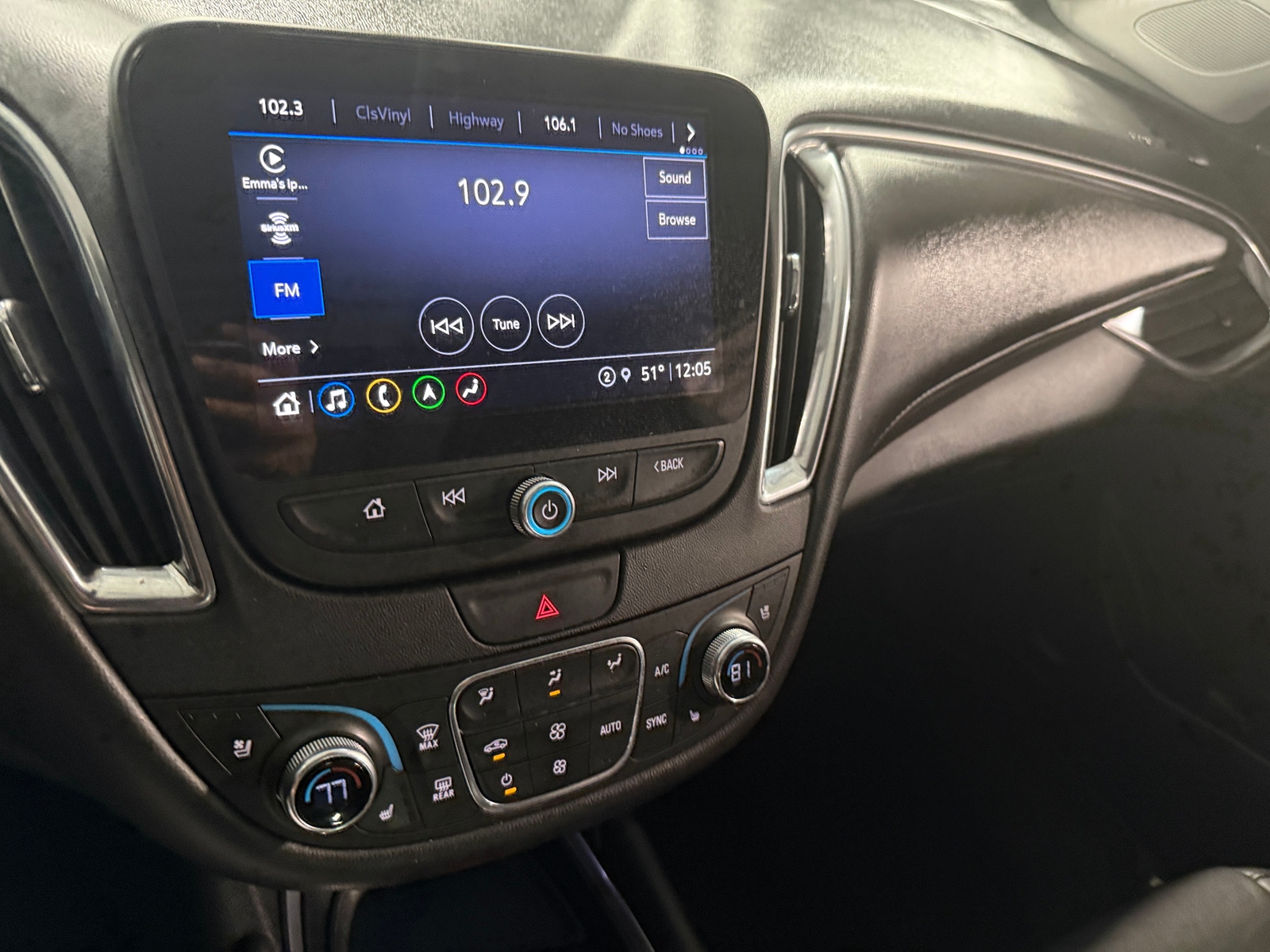 Thumbnail: 2021 Chevrolet Malibu - 3