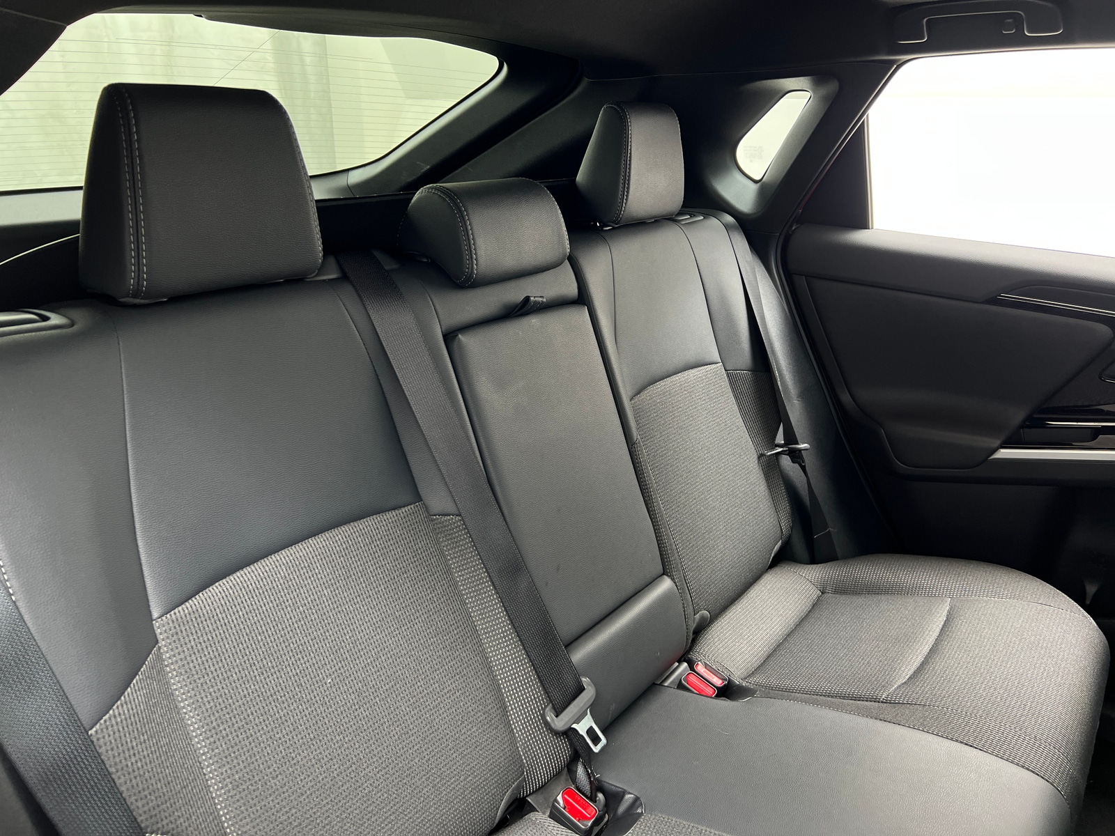 Thumbnail: 2025 Toyota bZ4X - 5