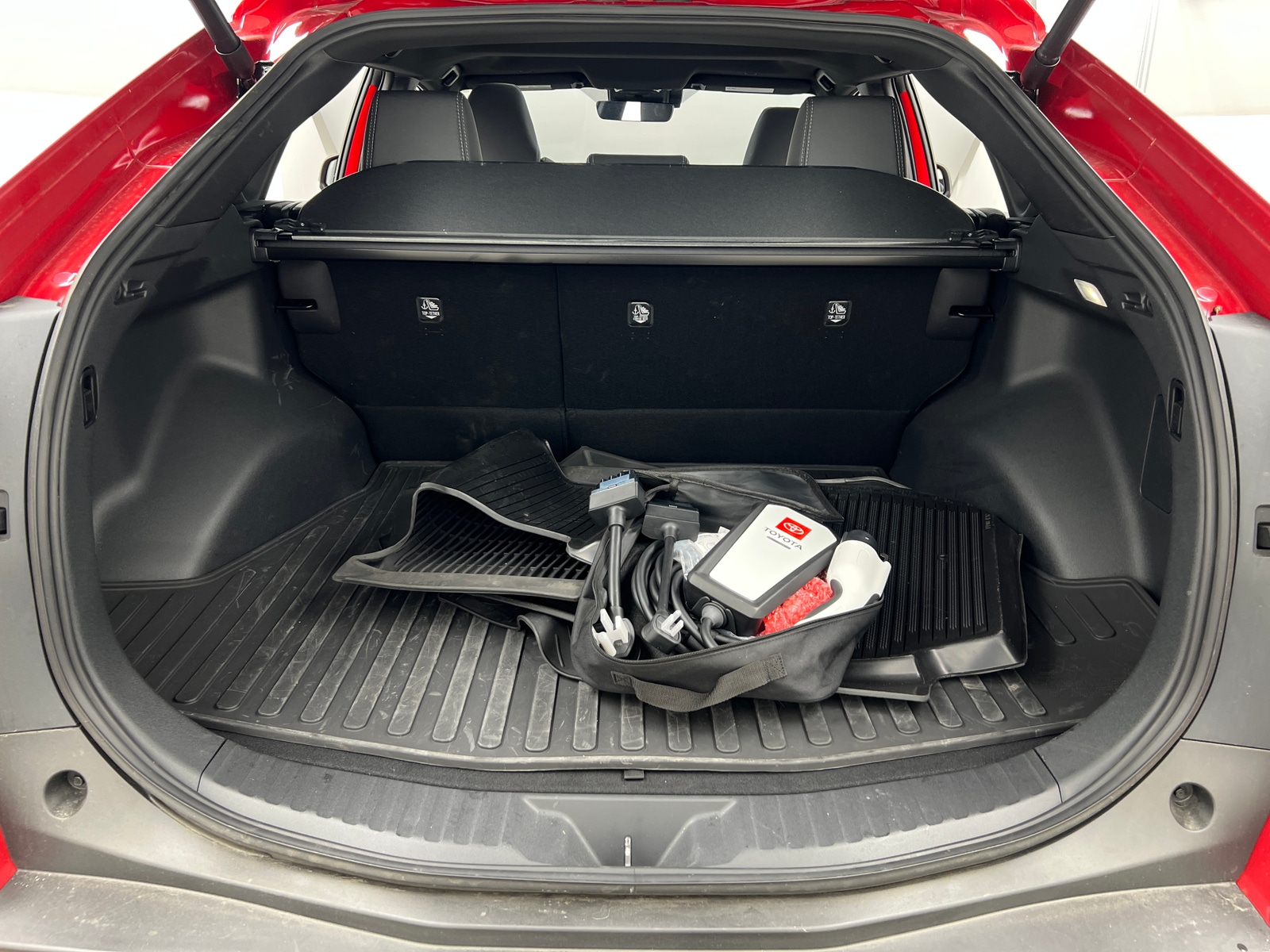 Thumbnail: 2025 Toyota bZ4X - 6