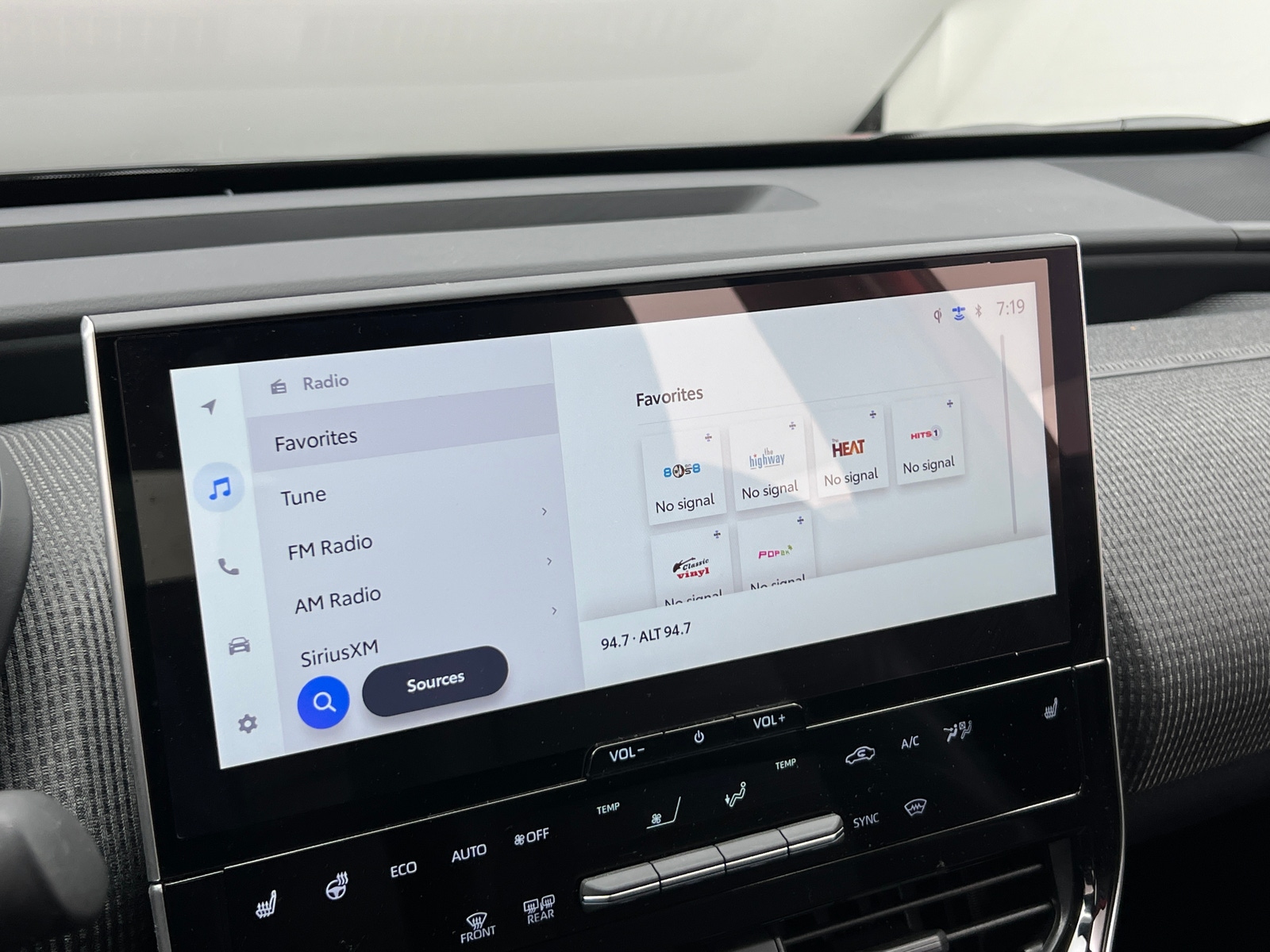 Thumbnail: 2025 Toyota bZ4X - 3