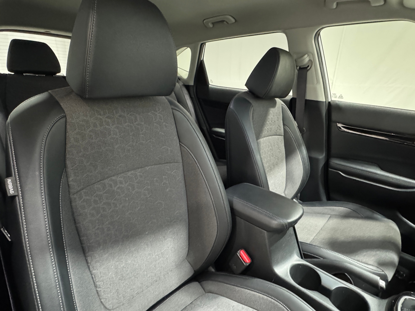 Thumbnail: 2024 Kia Seltos - 2