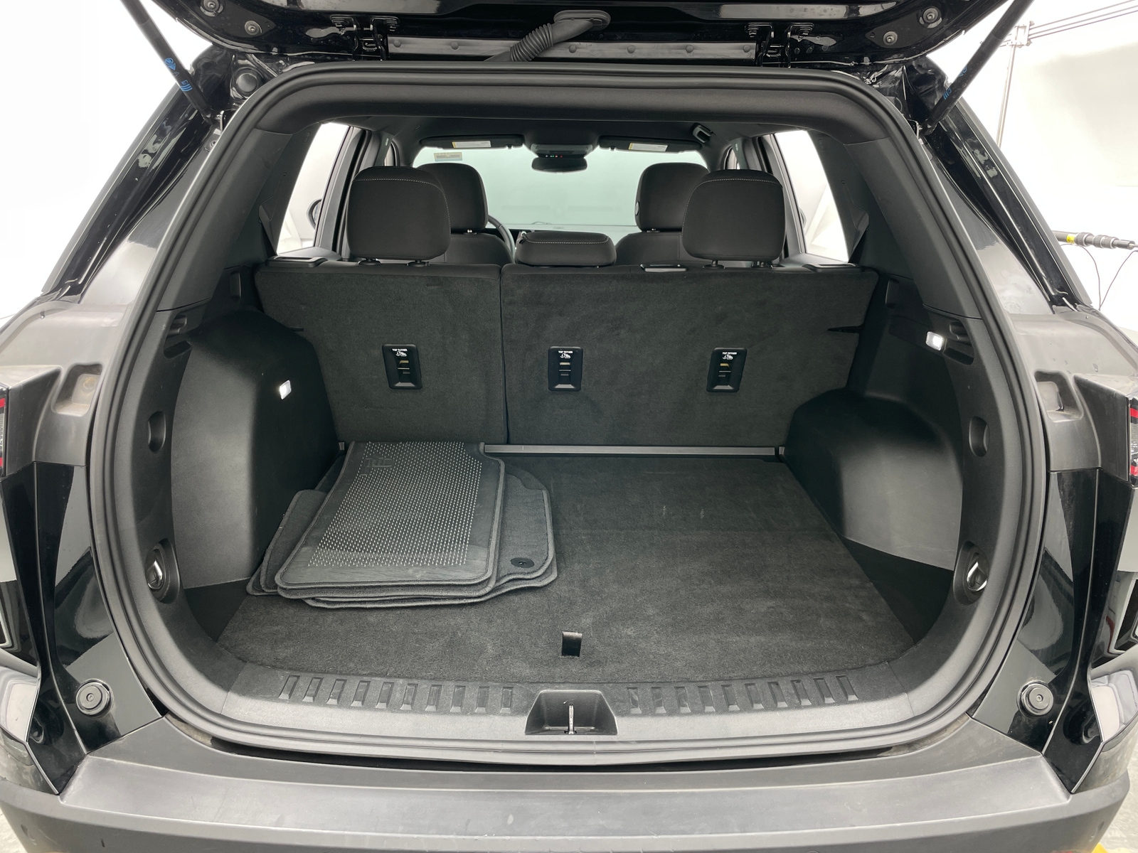 Thumbnail: 2025 Chevrolet Equinox - 7