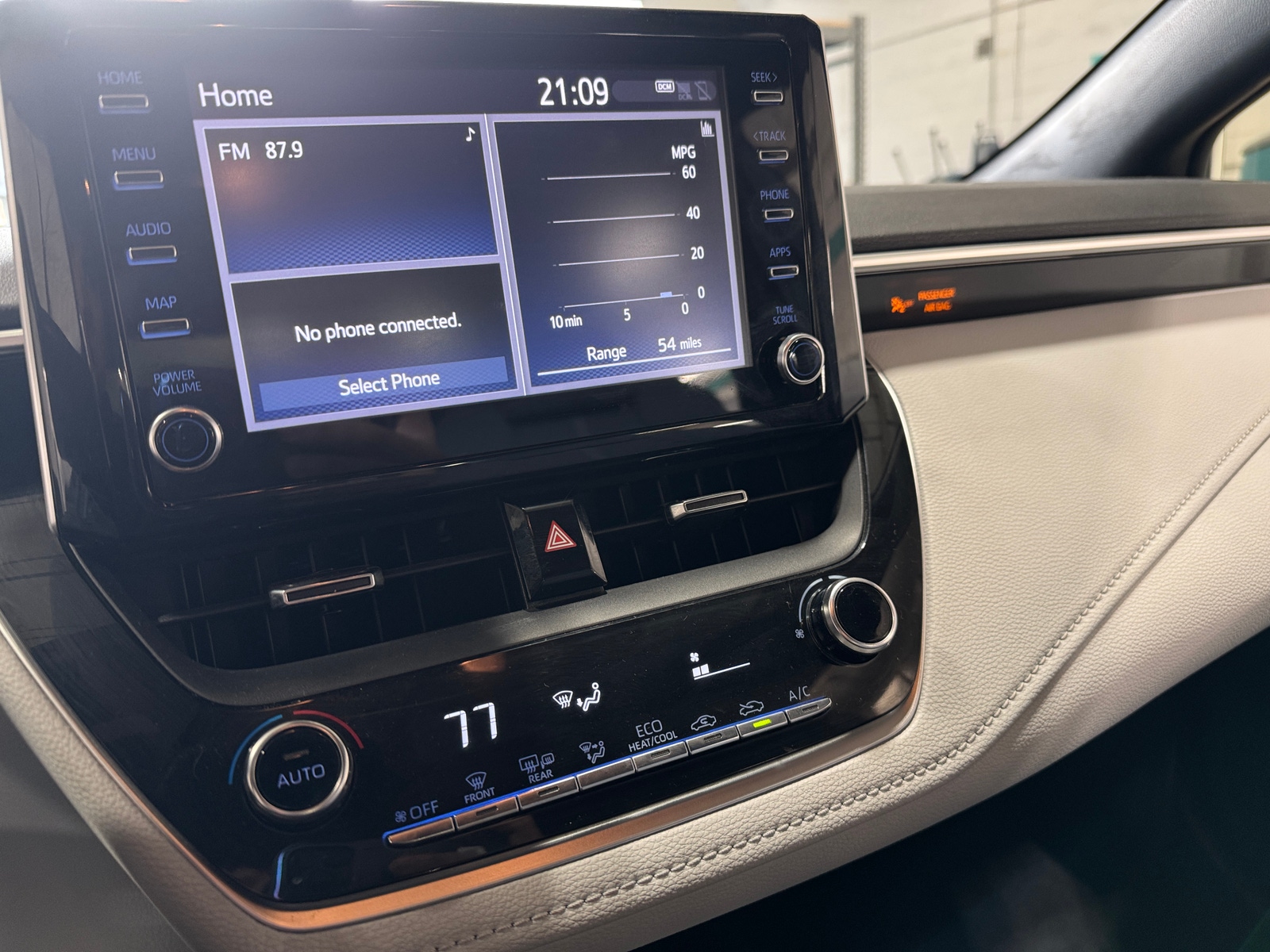 Thumbnail: 2020 Toyota Corolla - 4