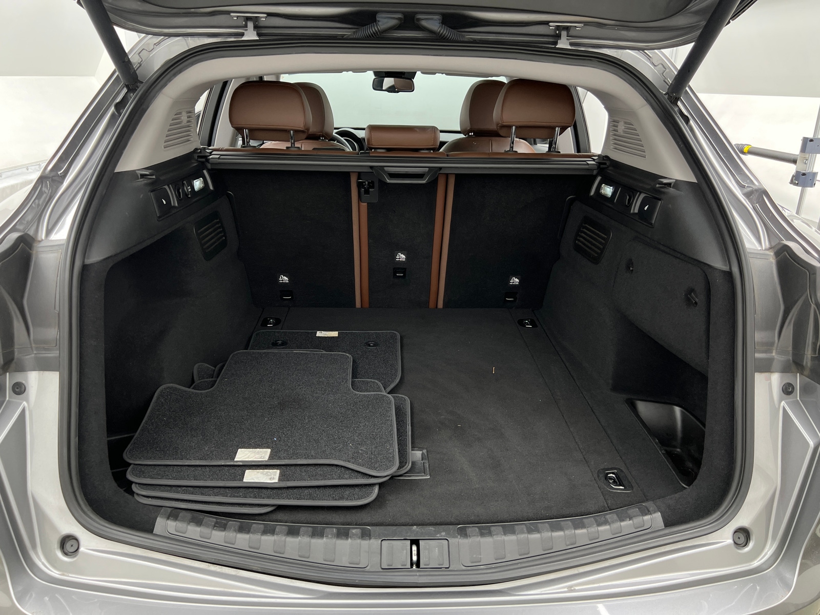 Thumbnail: 2019 Alfa Romeo Stelvio - 6