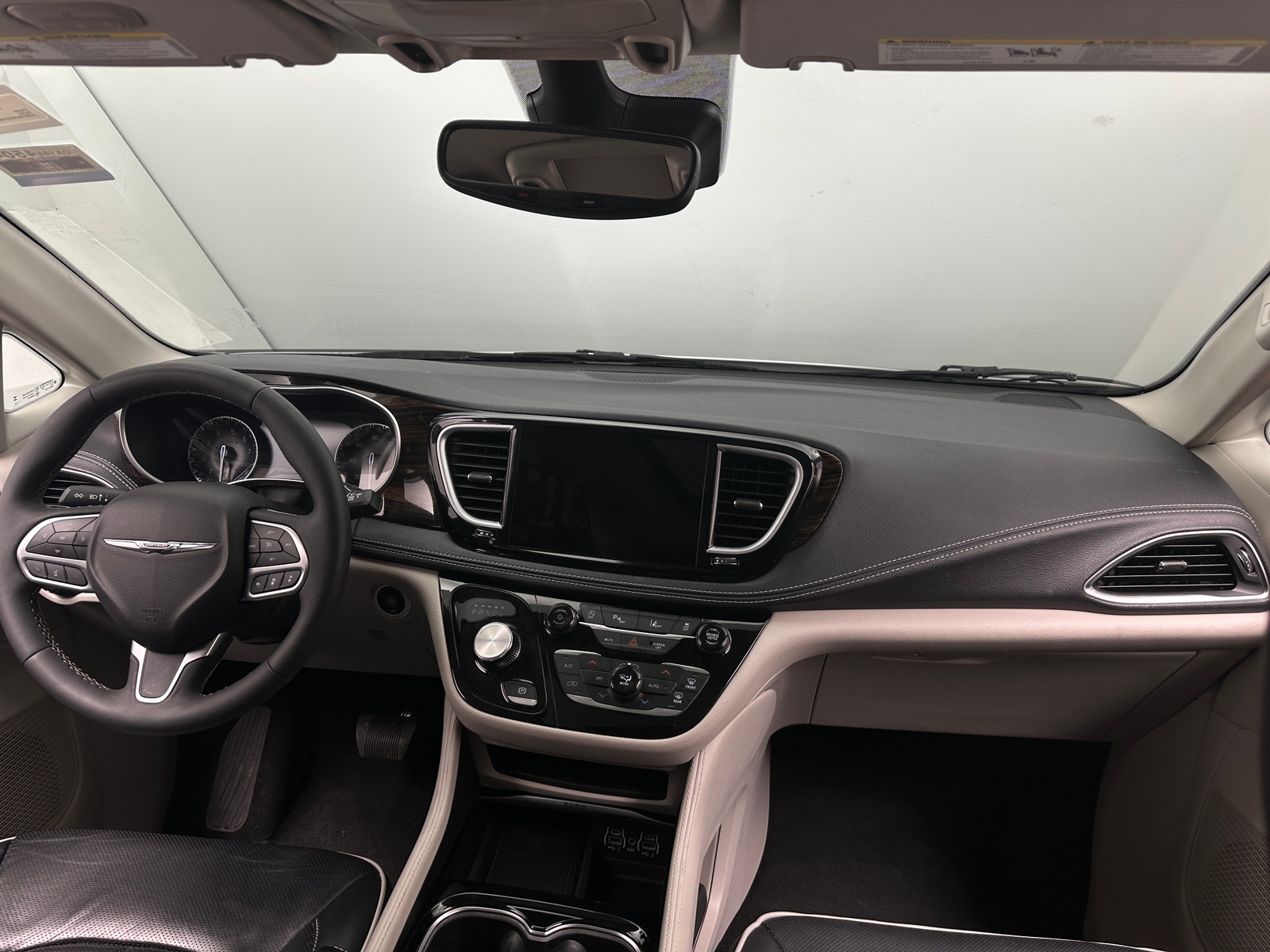 Thumbnail: 2024 Chrysler Pacifica - 2