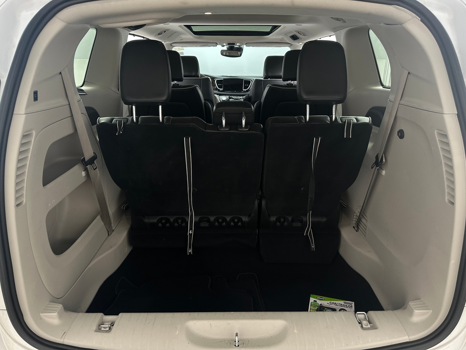 Thumbnail: 2024 Chrysler Pacifica - 6