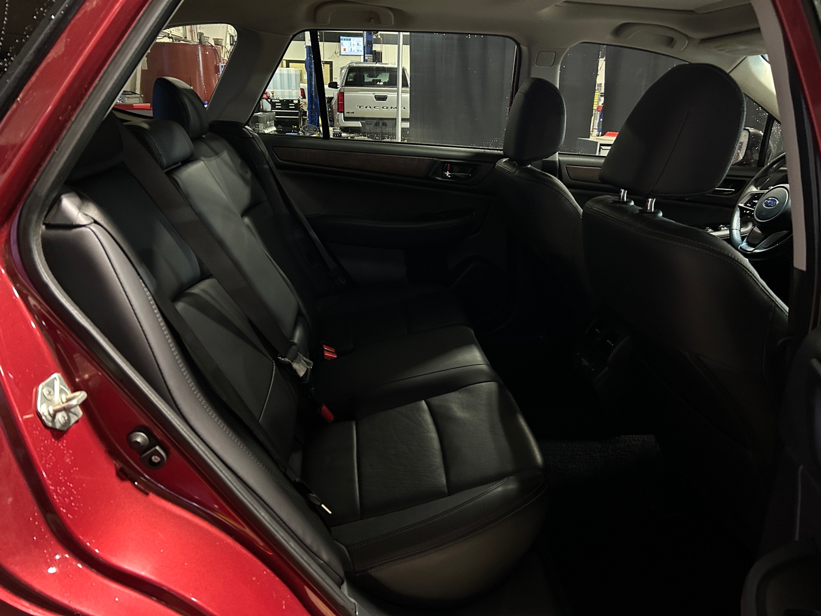 Thumbnail: 2018 Subaru Outback - 5