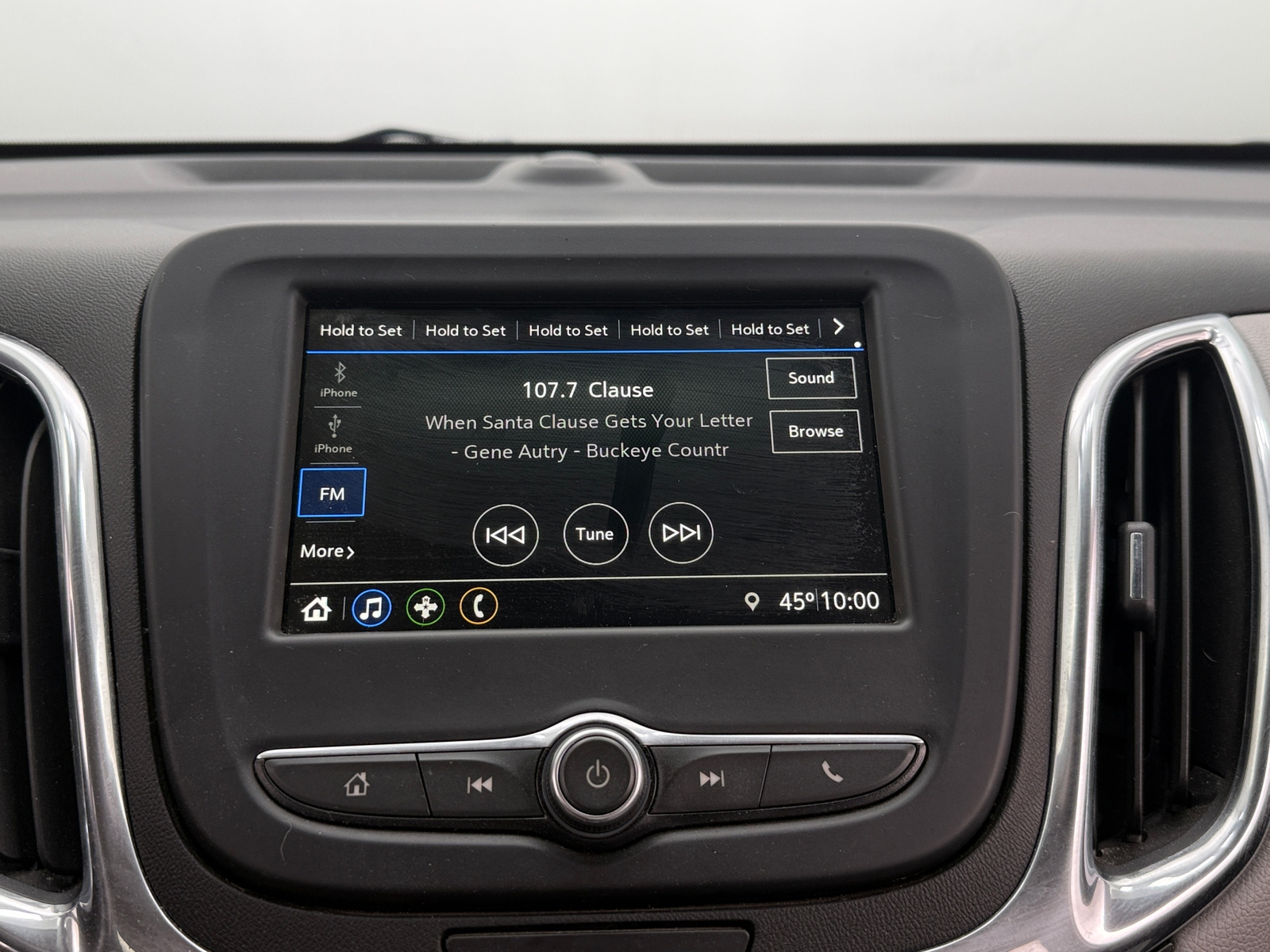 Thumbnail: 2019 Chevrolet Equinox - 4