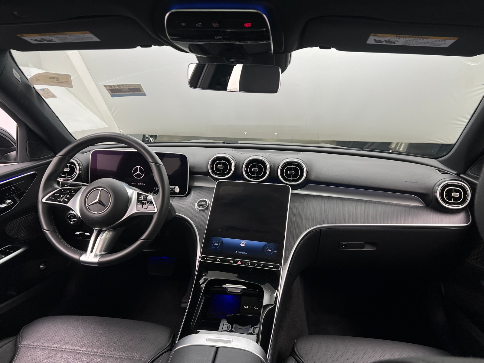 Thumbnail: 2025 Mercedes-Benz C-Class - 3