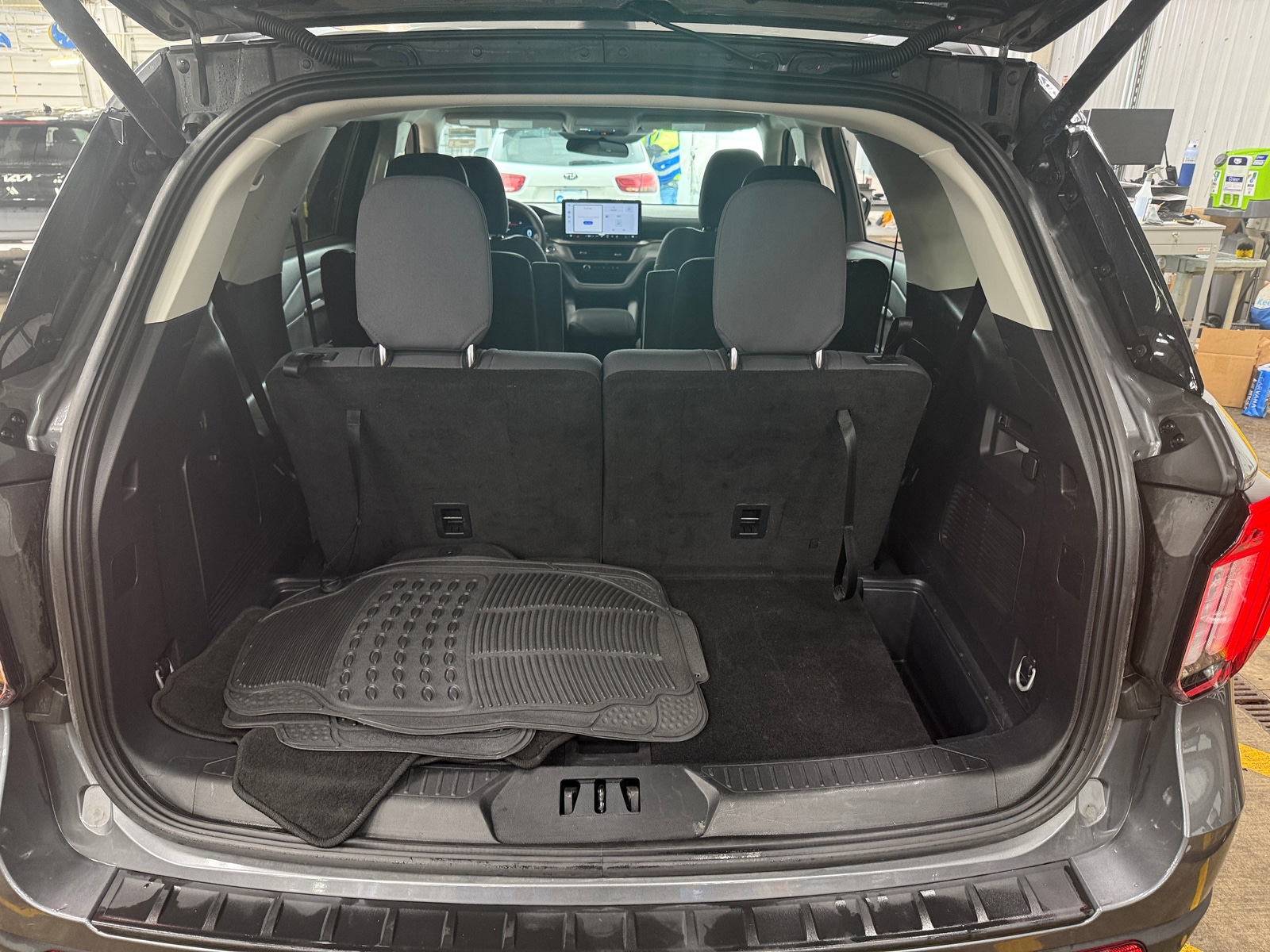 Thumbnail: 2025 Ford Explorer - 7