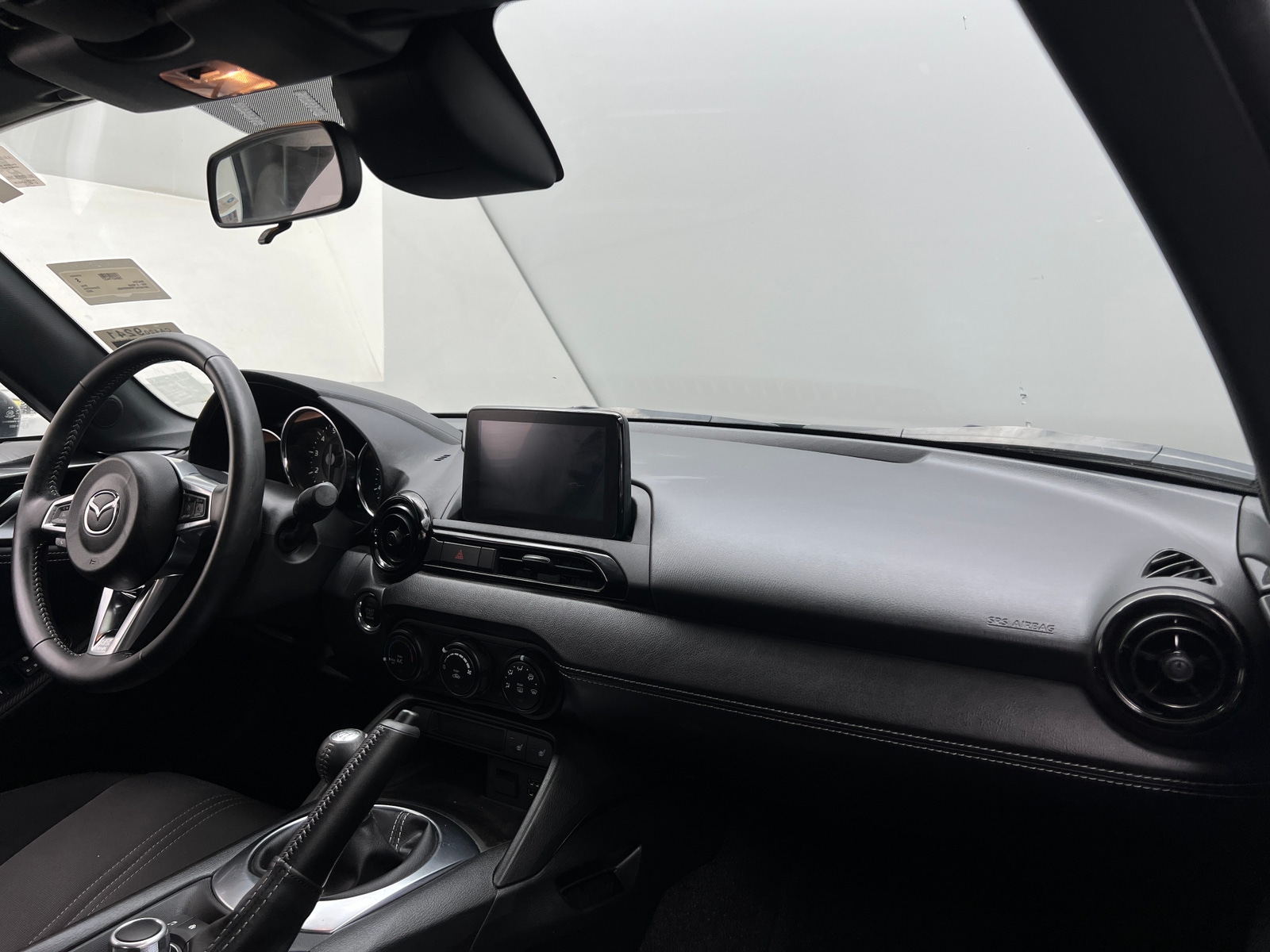 Thumbnail: 2022 Mazda MX-5 Miata - 3