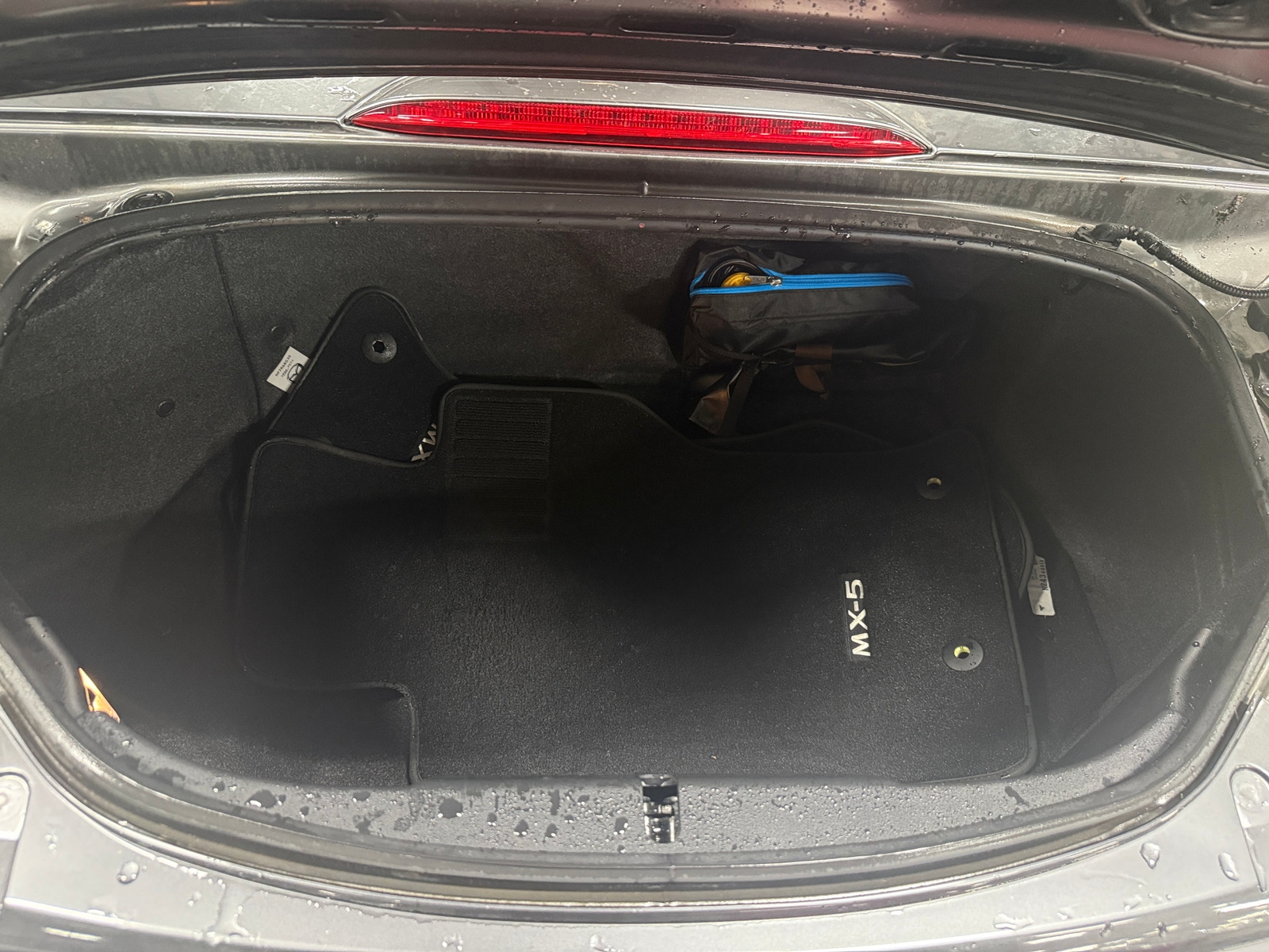 Thumbnail: 2022 Mazda MX-5 Miata - 6