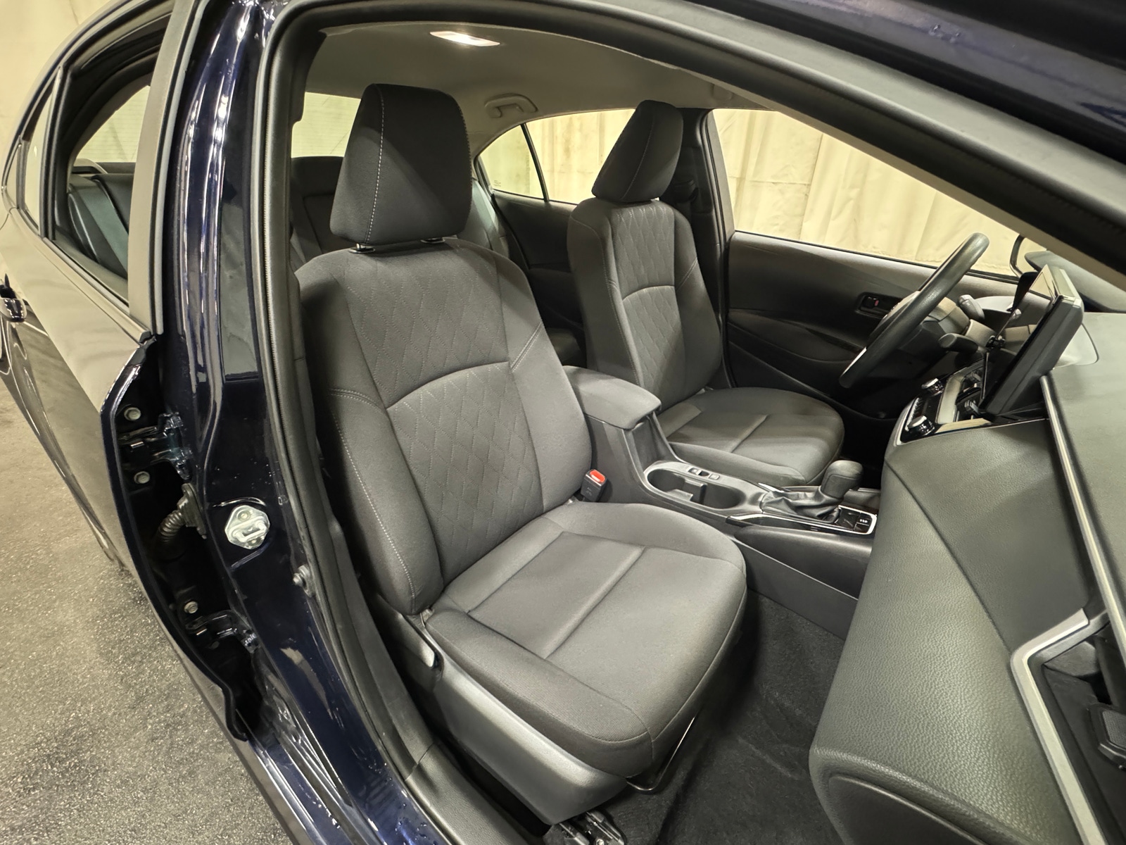 Thumbnail: 2025 Toyota Corolla - 2