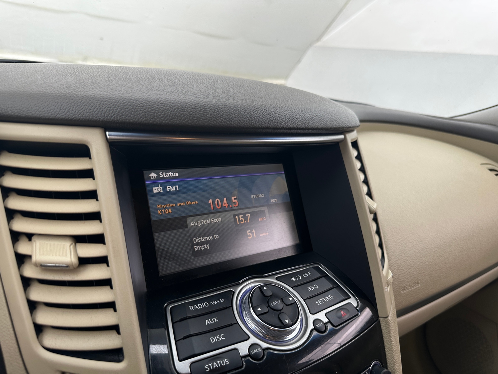 Thumbnail: 2017 INFINITI QX70 - 3