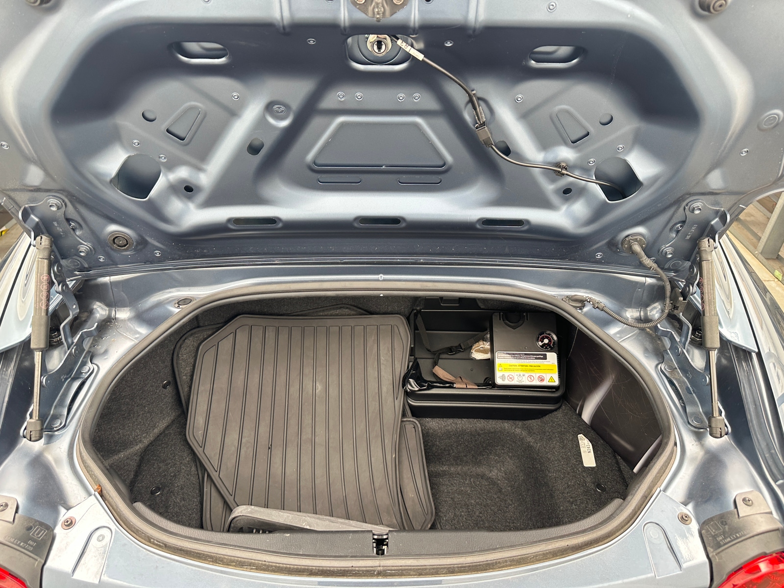 Thumbnail: 2017 Mazda MX-5 Miata - 4