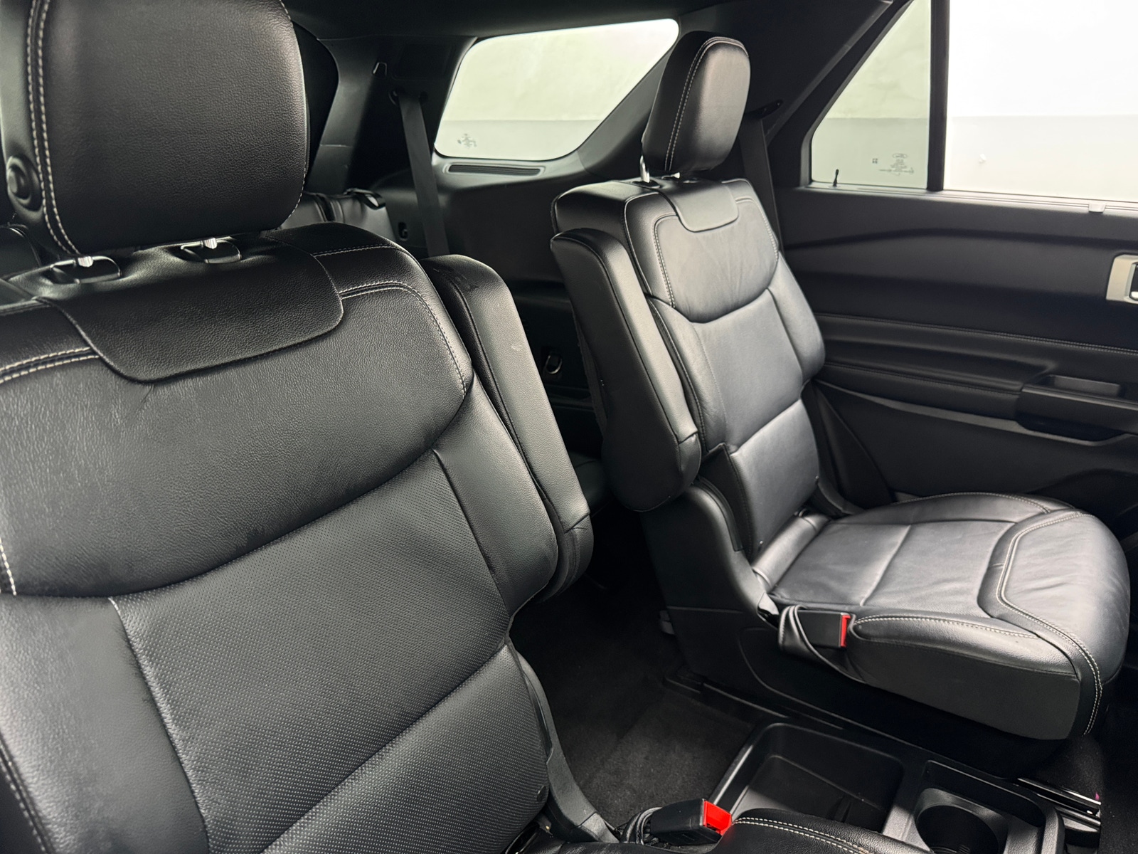 Thumbnail: 2020 Ford Explorer - 5