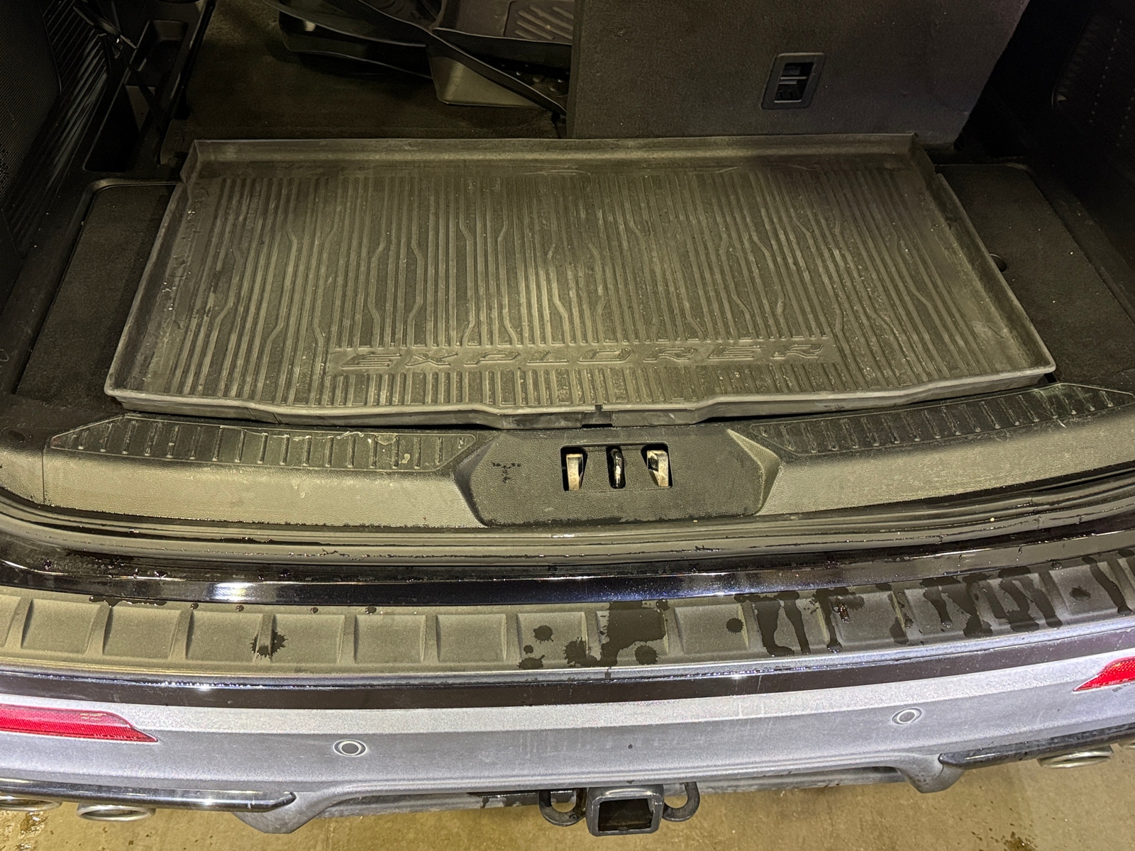 Thumbnail: 2020 Ford Explorer - 6