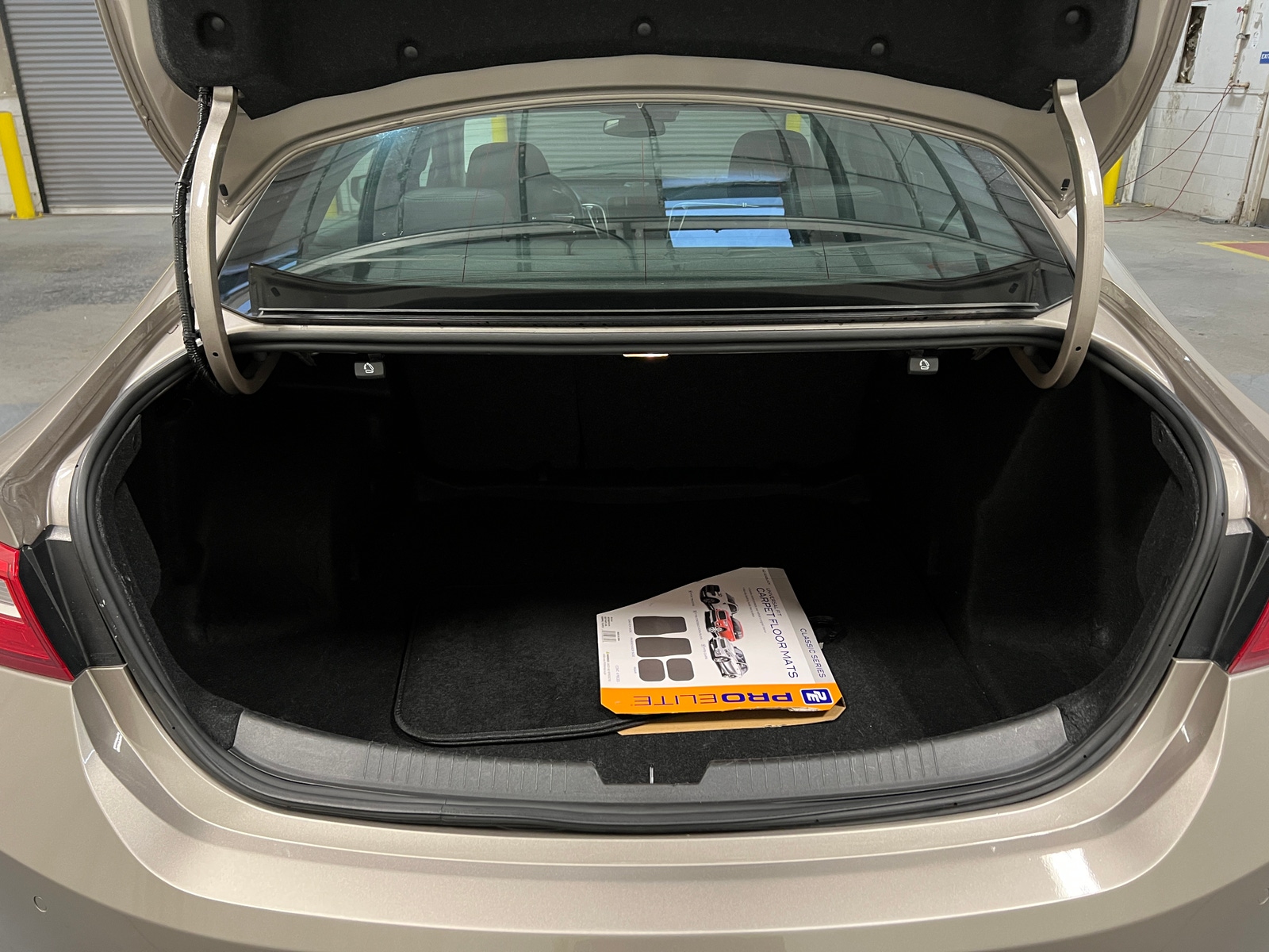 Thumbnail: 2024 Chevrolet Malibu - 7