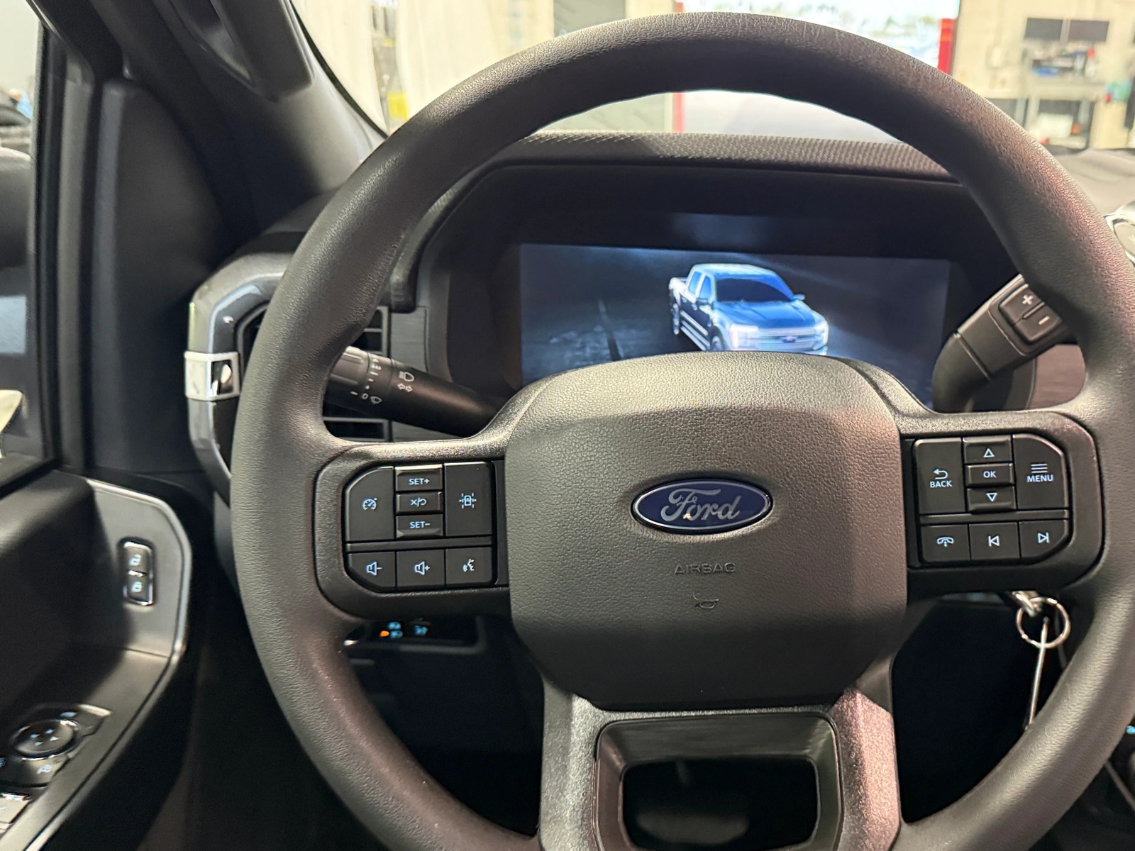 Thumbnail: 2025 Ford Econoline - 4