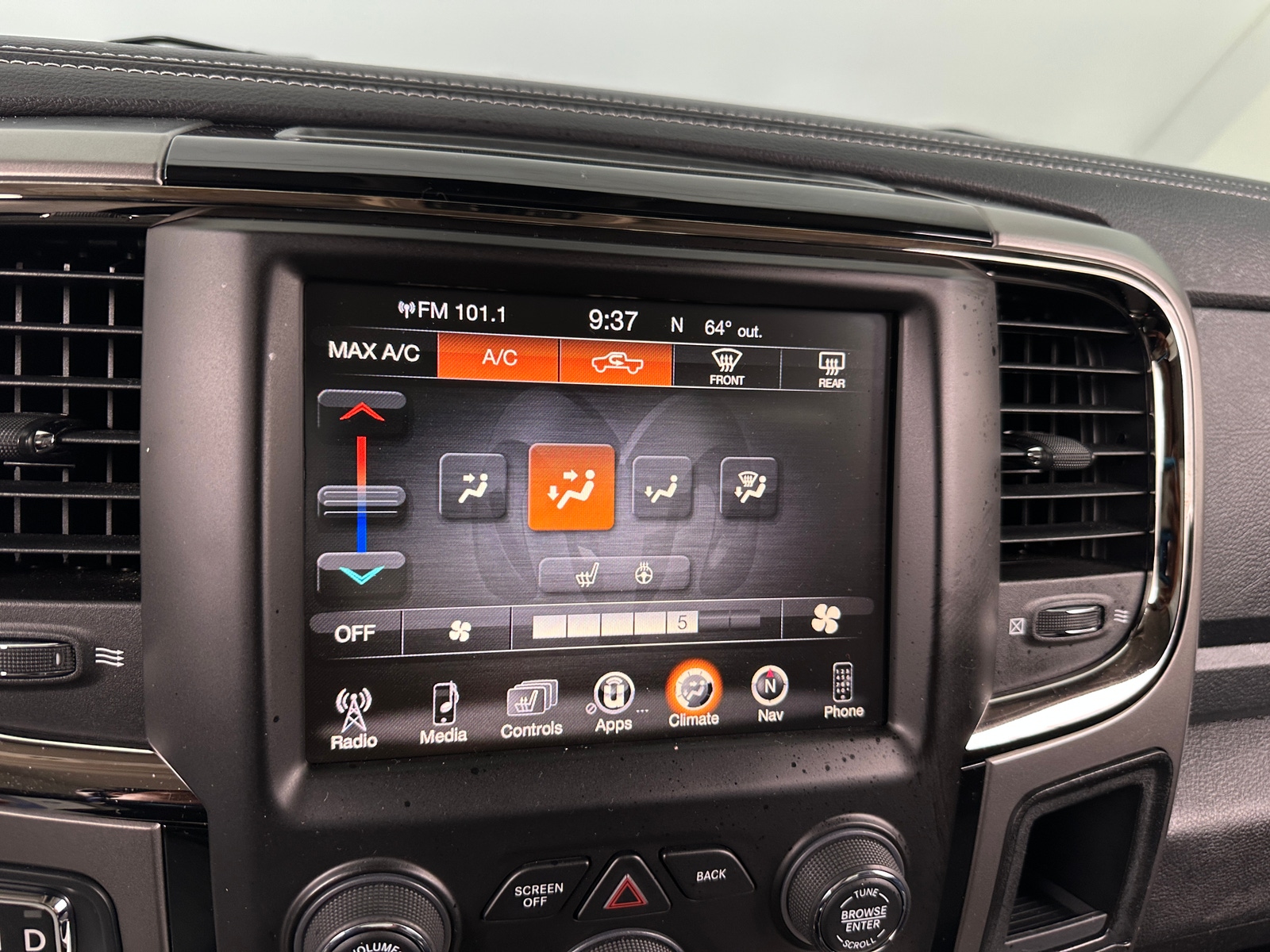 Thumbnail: 2014 RAM 1500 - 4