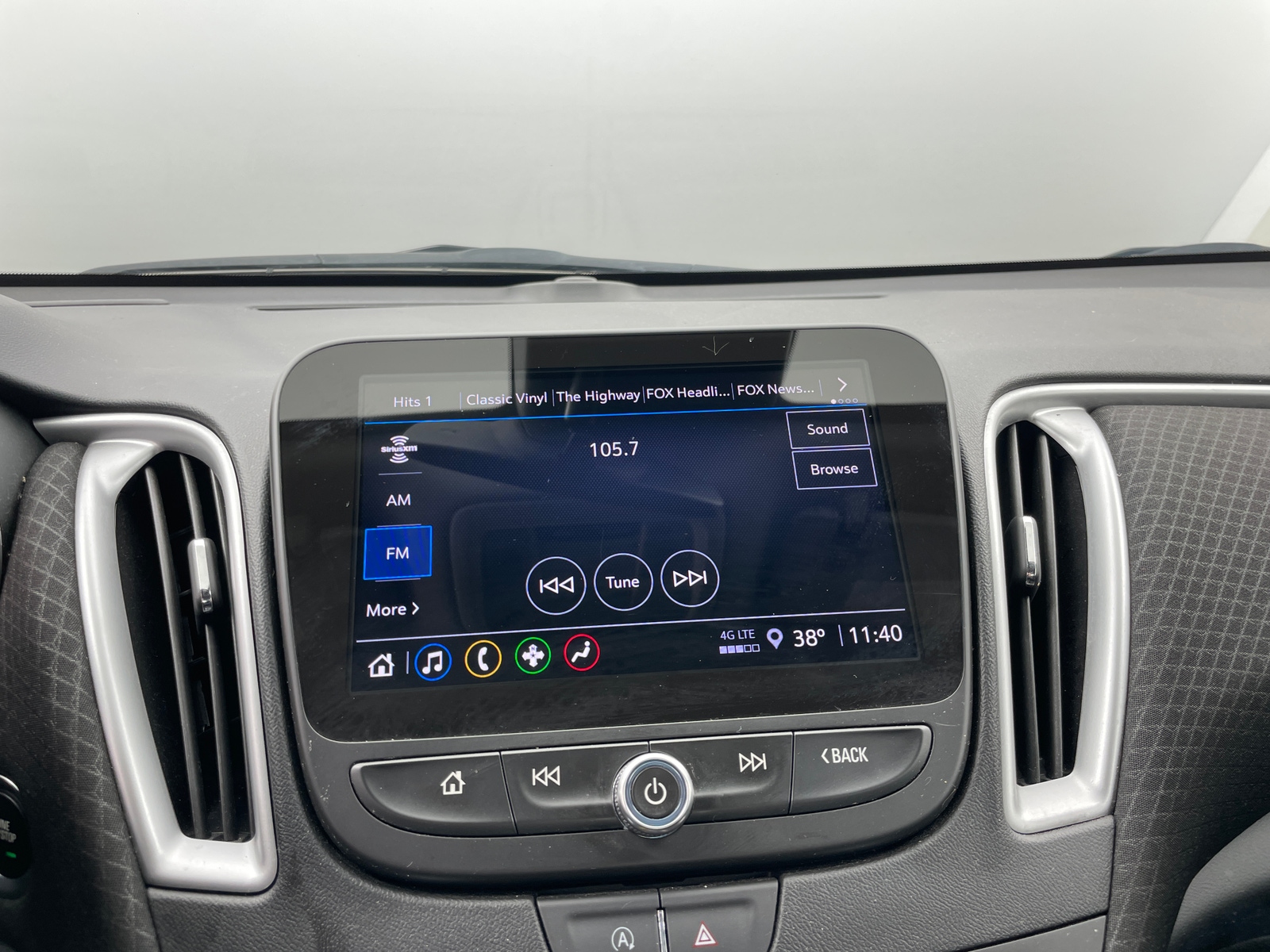 Thumbnail: 2024 Chevrolet Malibu - 4