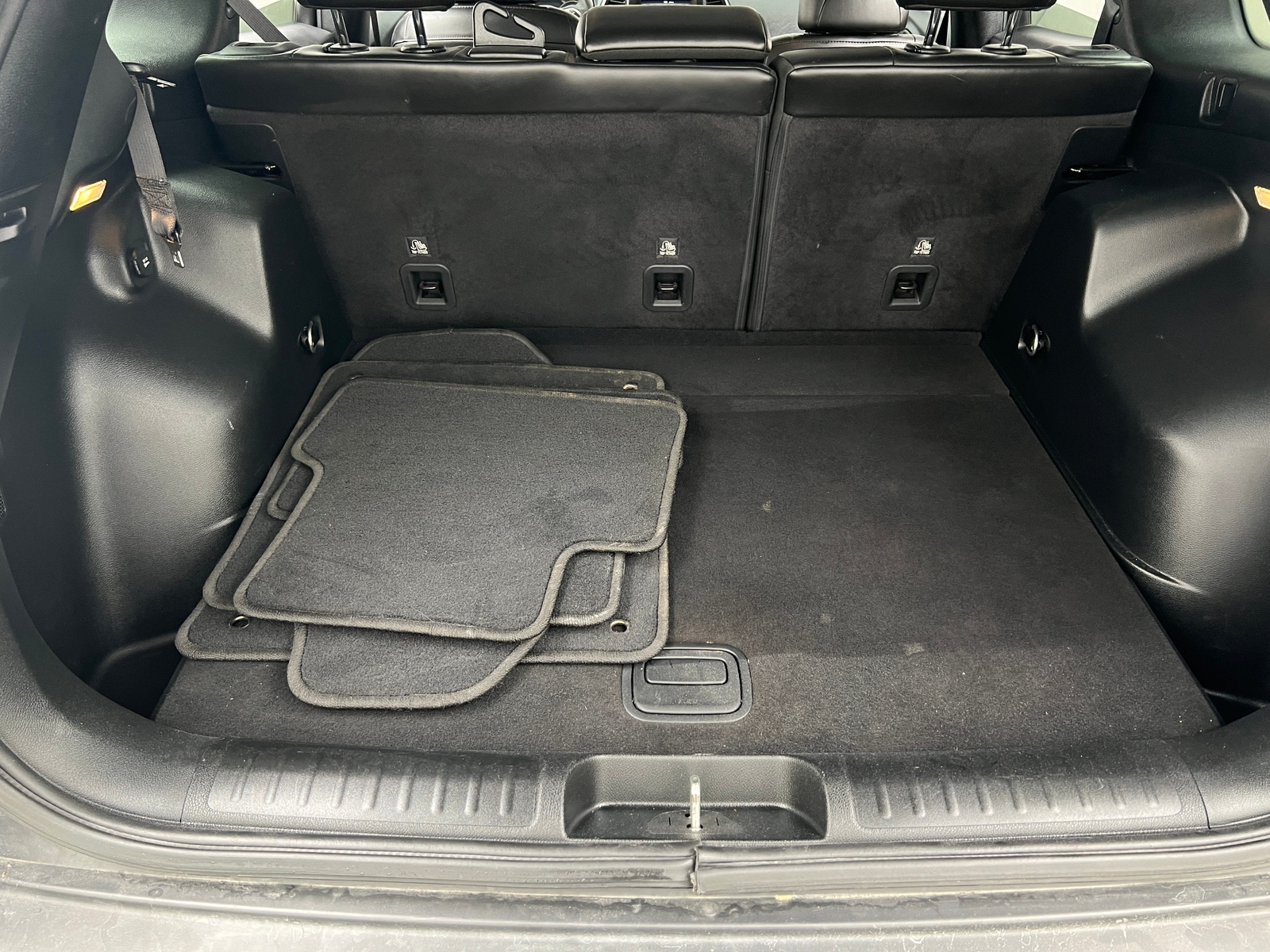 Thumbnail: 2020 Jeep Cherokee - 7