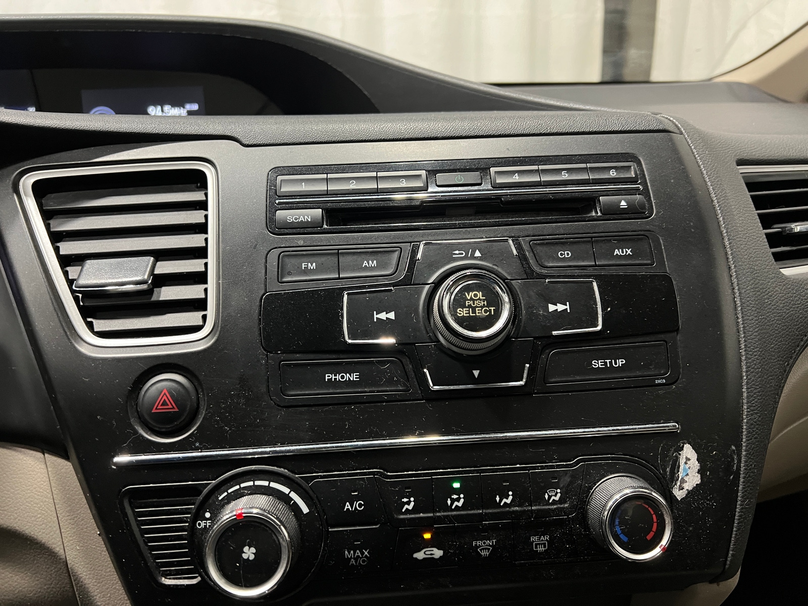 Thumbnail: 2015 Honda Civic - 4