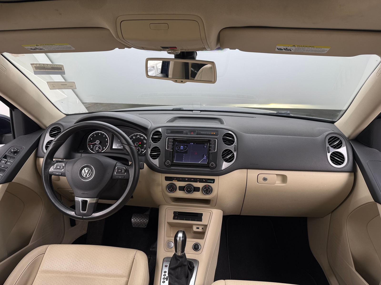 Thumbnail: 2016 Volkswagen Tiguan - 3