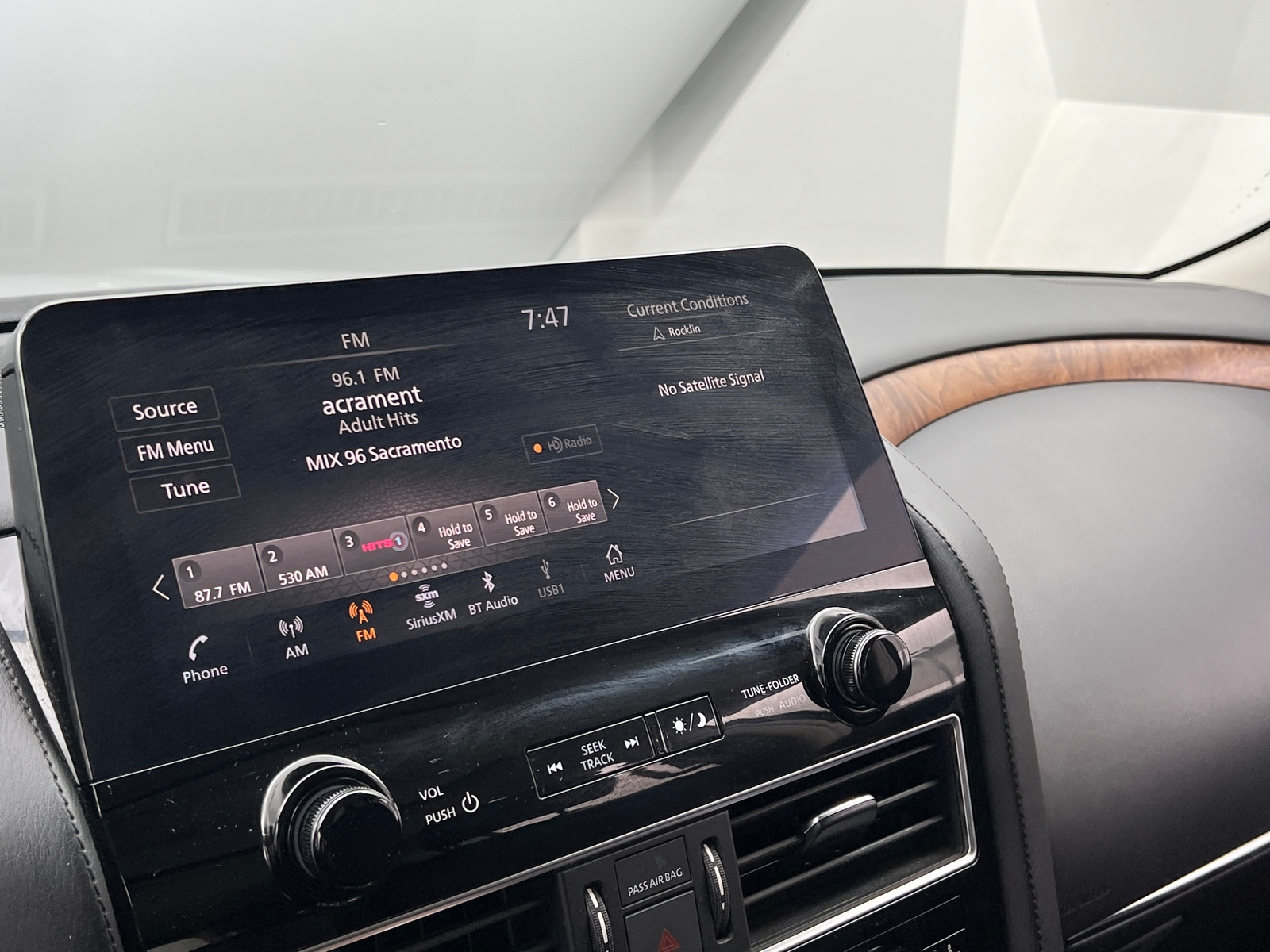 Thumbnail: 2024 Nissan Armada - 3