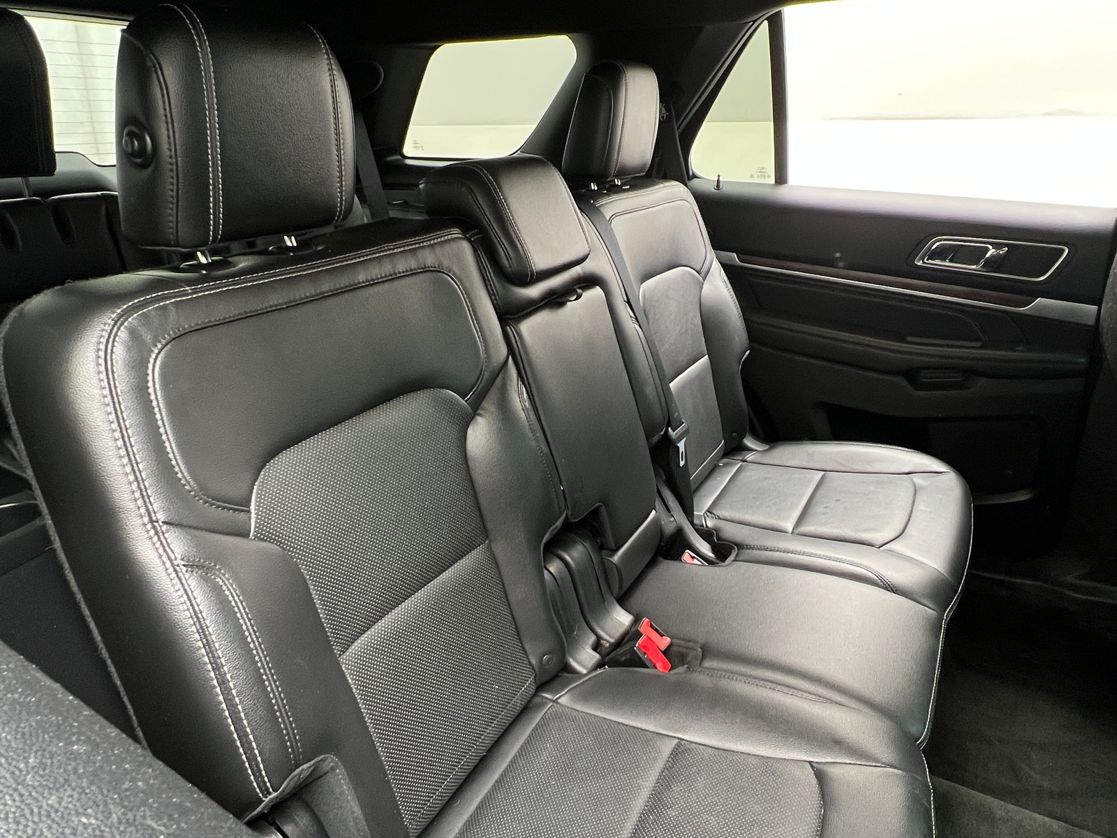 Thumbnail: 2016 Ford Explorer - 5