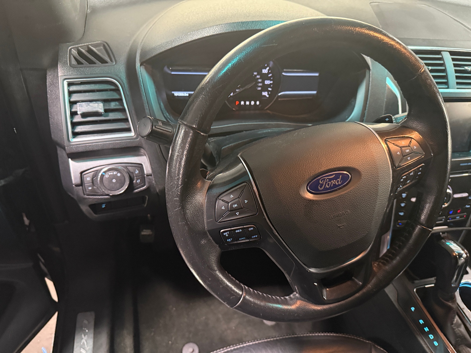 Thumbnail: 2016 Ford Explorer - 4