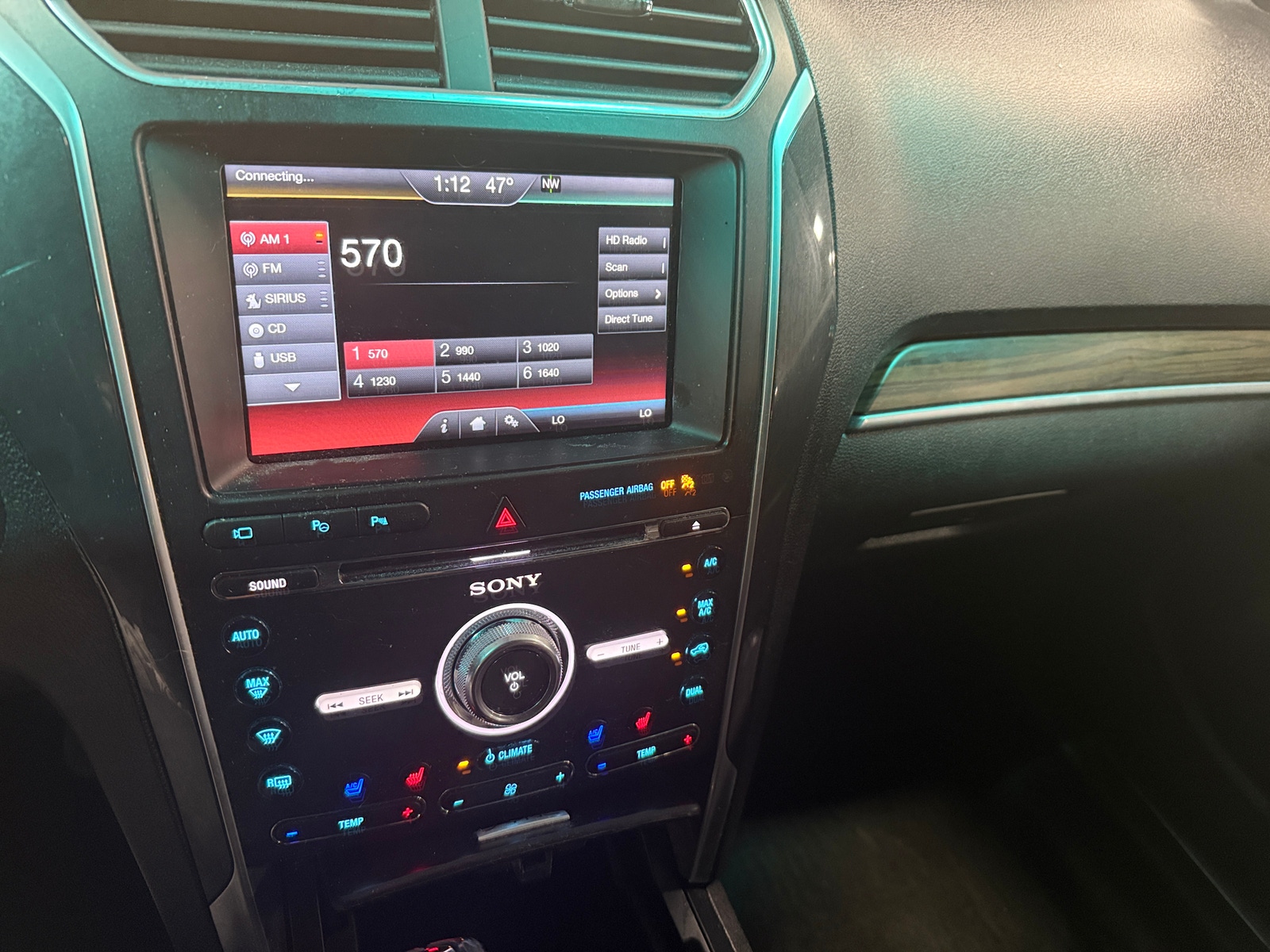 Thumbnail: 2016 Ford Explorer - 3