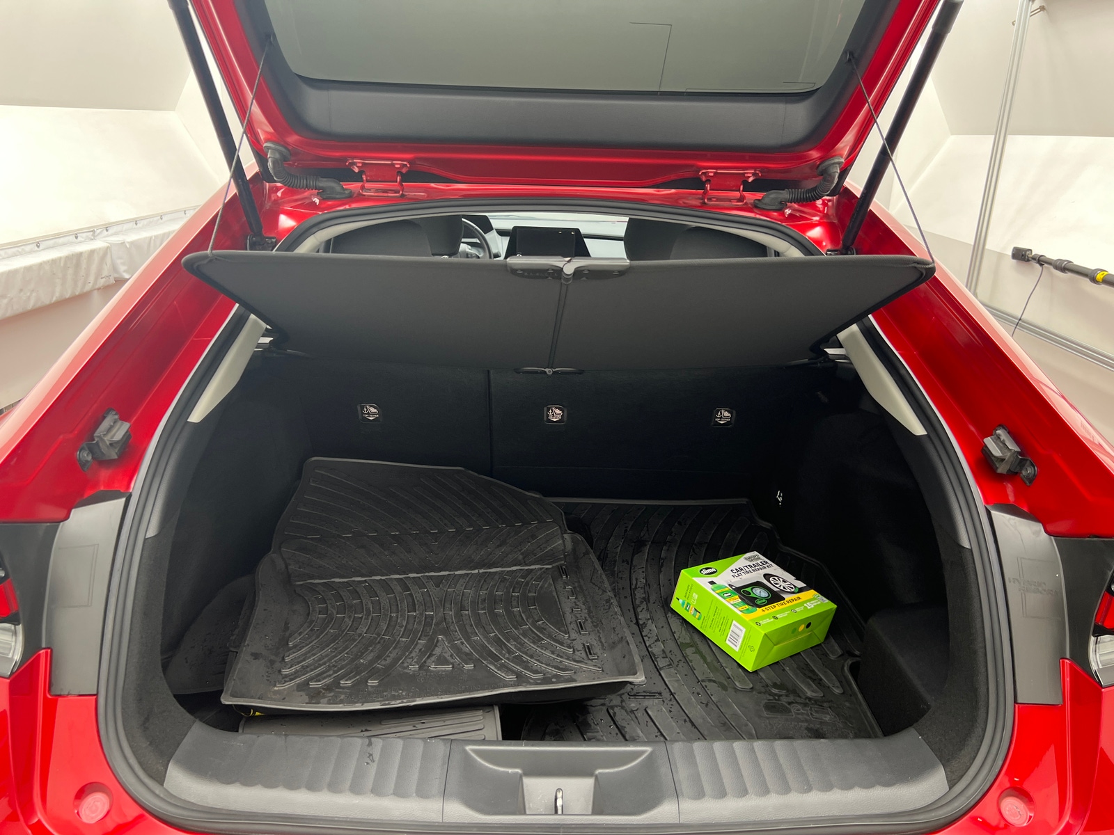 Thumbnail: 2024 Toyota Prius - 7