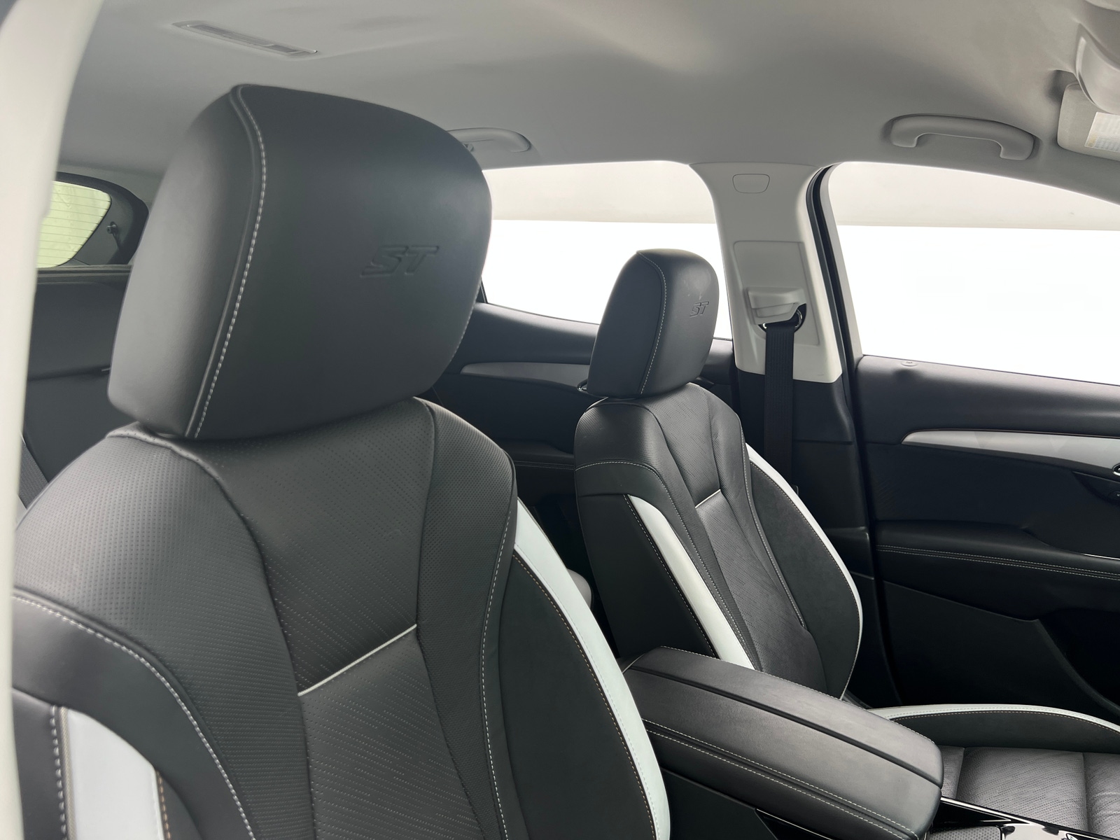 Thumbnail: 2025 Buick Envision - 2