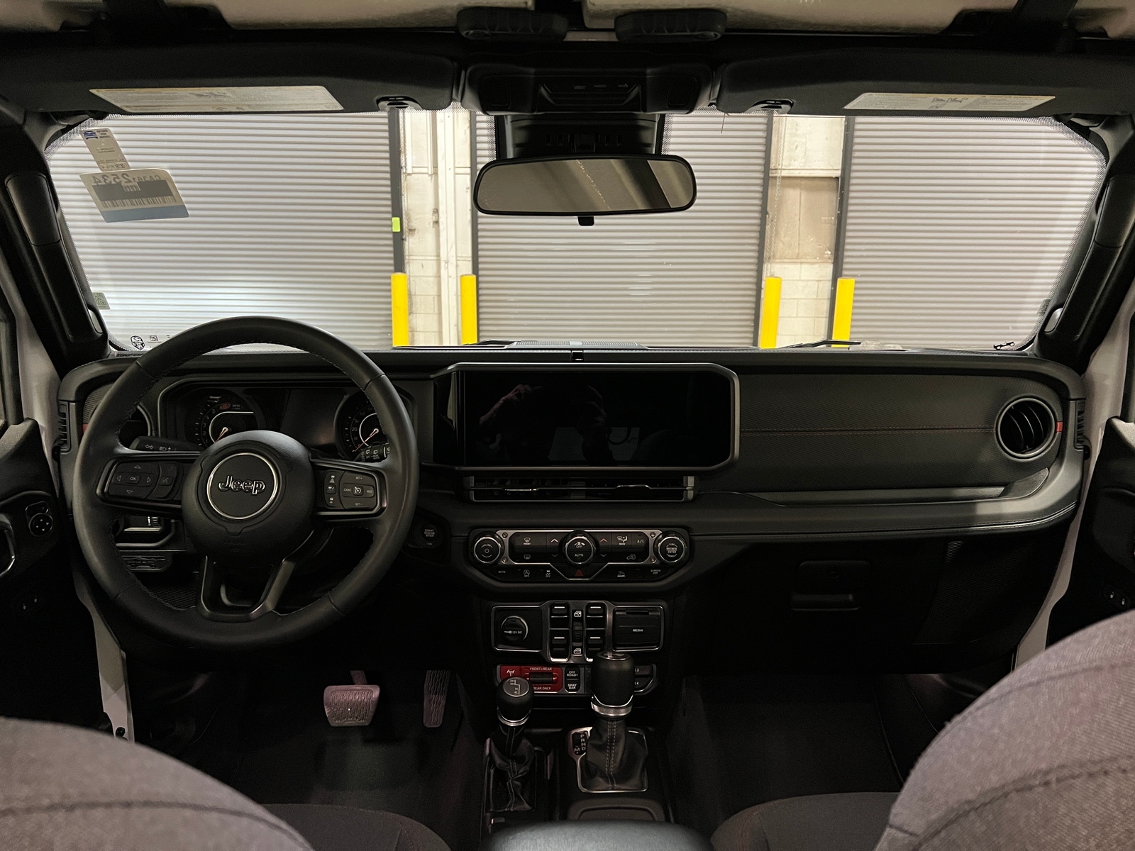 Thumbnail: 2025 Jeep Wrangler - 3