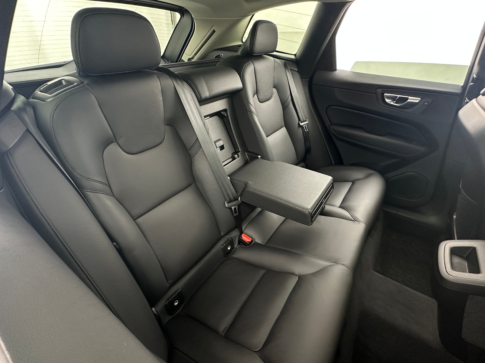 Thumbnail: 2023 Volvo XC60 - 5