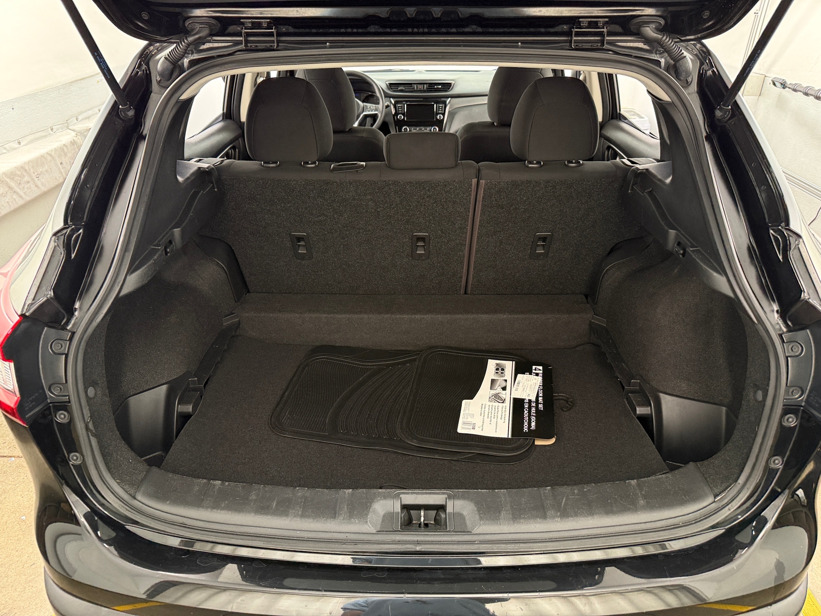 Thumbnail: 2021 Nissan Rogue Sport - 7