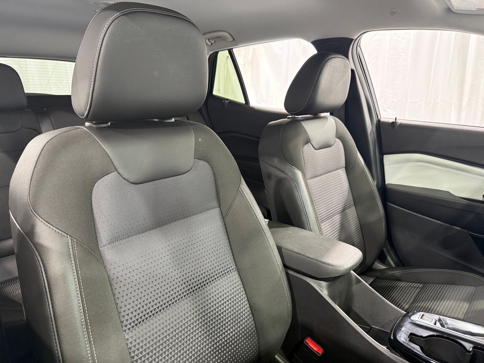 Thumbnail: 2025 Chevrolet Trax - 2