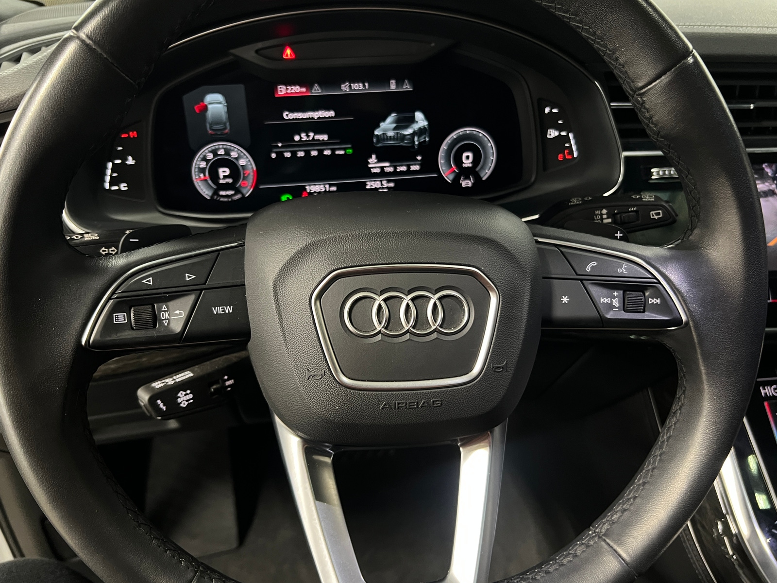 Thumbnail: 2023 Audi Q7 - 4