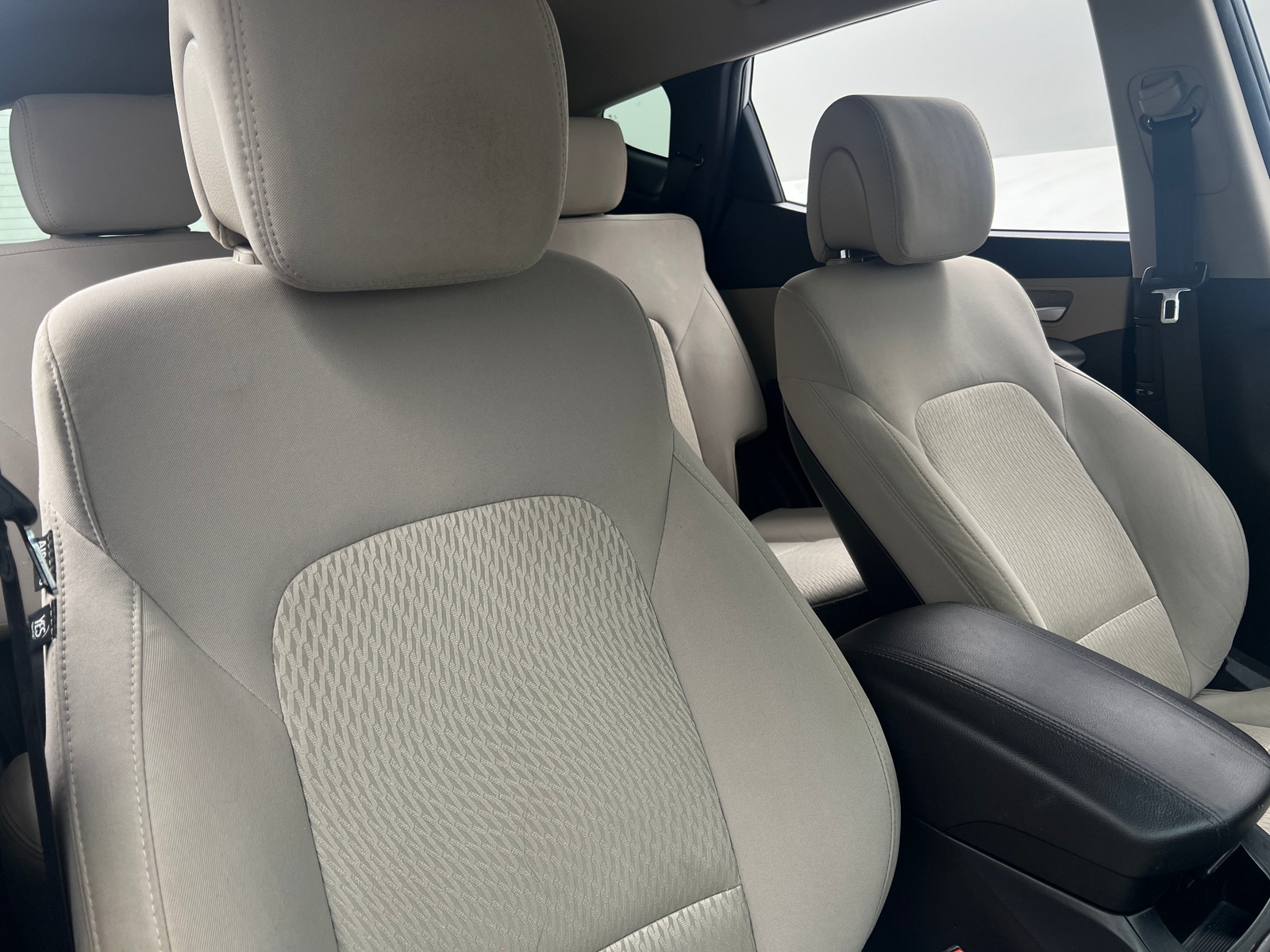 Thumbnail: 2018 Hyundai Santa Fe - 2