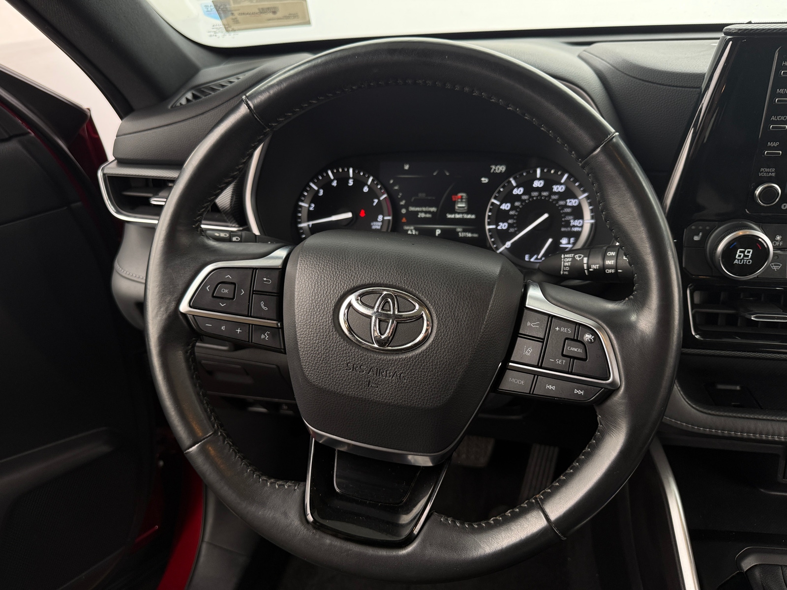 Thumbnail: 2021 Toyota Highlander - 4