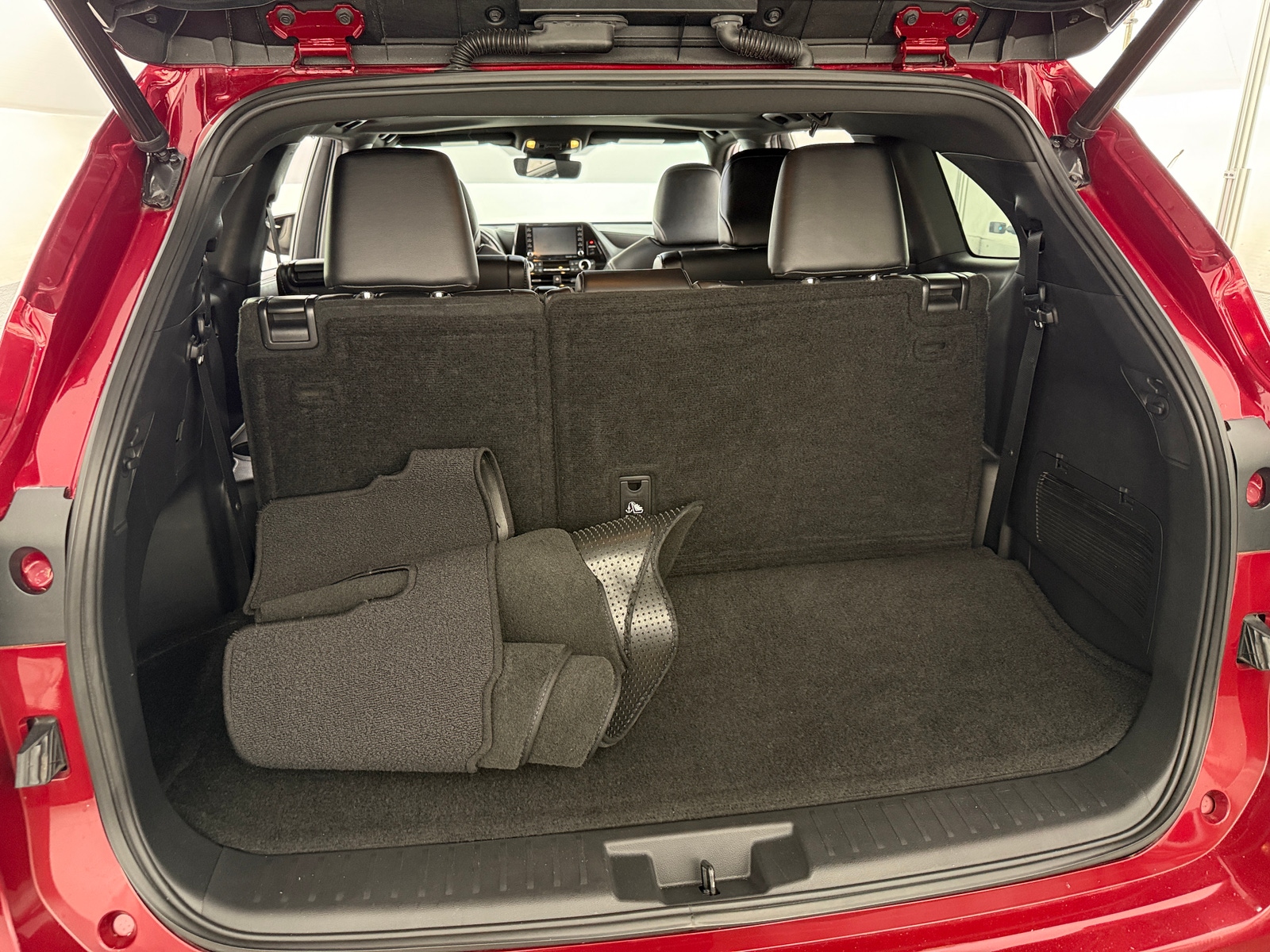 Thumbnail: 2021 Toyota Highlander - 6