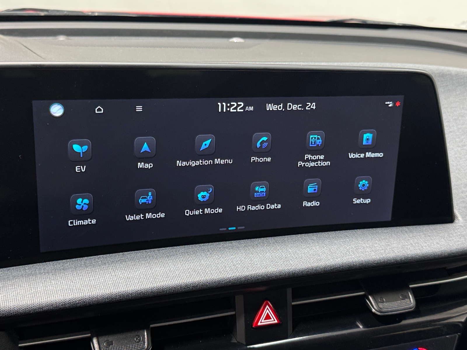 Thumbnail: 2022 Kia EV6 - 3