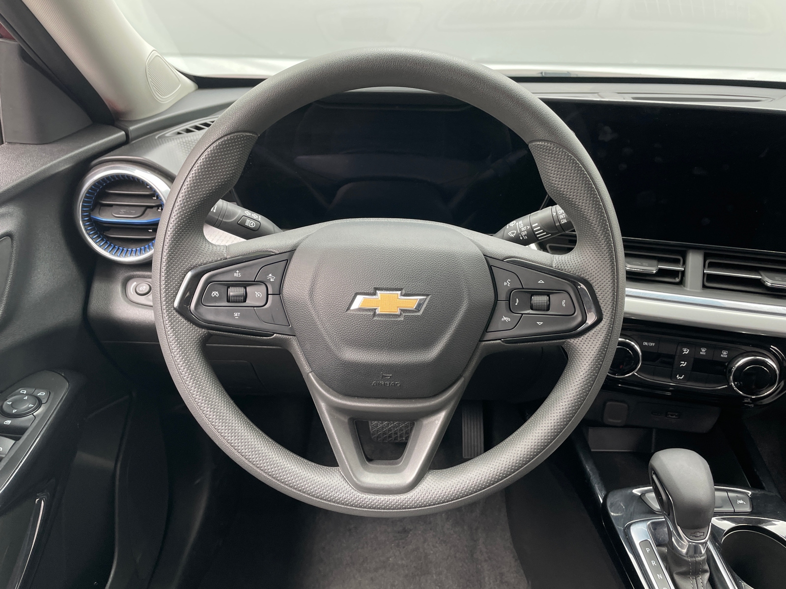 Thumbnail: 2025 Chevrolet Trax - 5