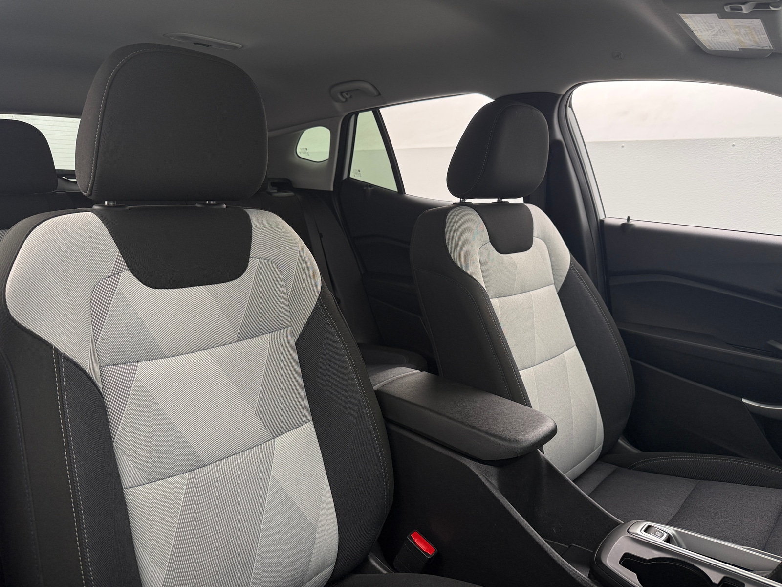 Thumbnail: 2025 Chevrolet Trax - 2