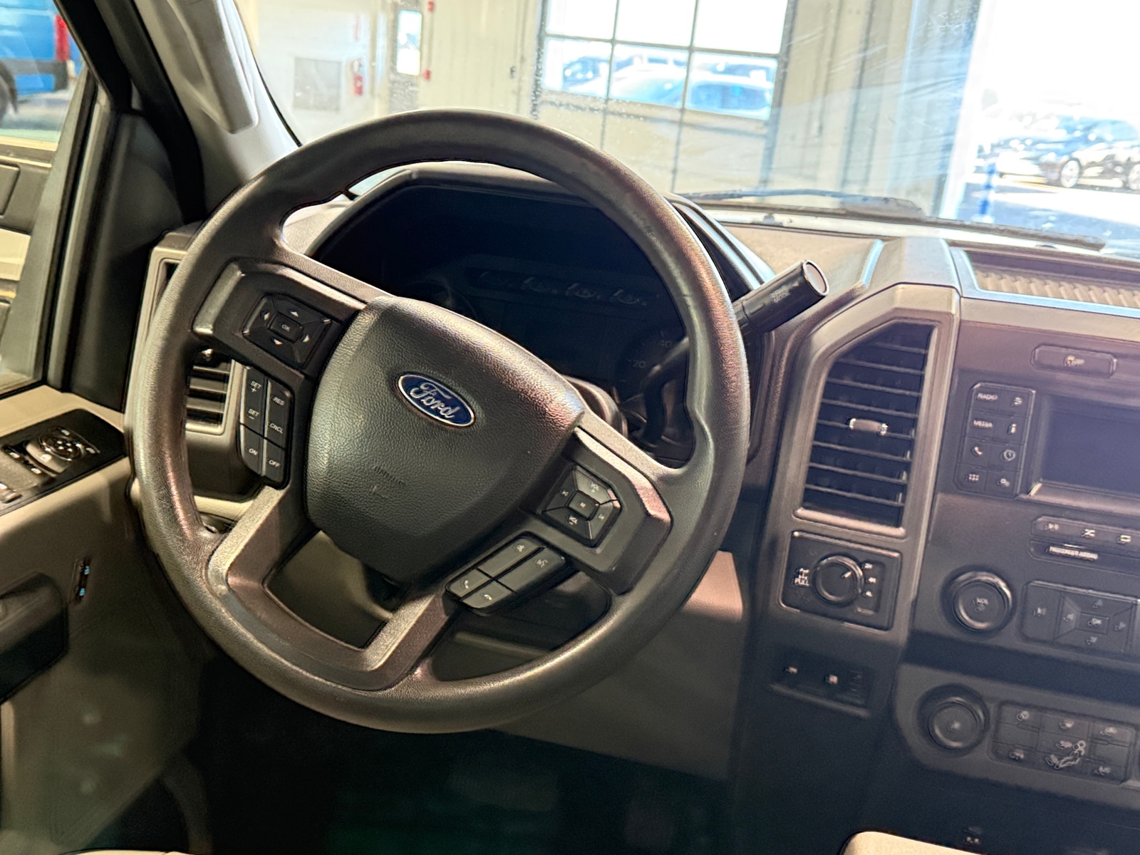 Thumbnail: 2020 Ford Econoline - 4