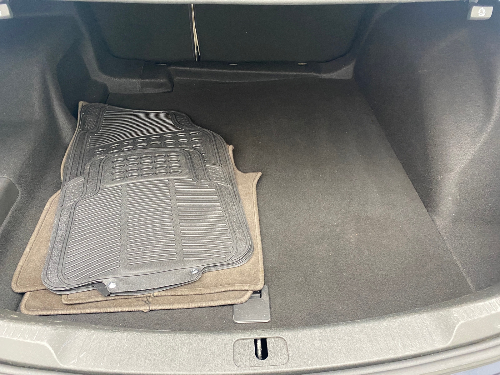 Thumbnail: 2017 Buick LaCrosse - 6